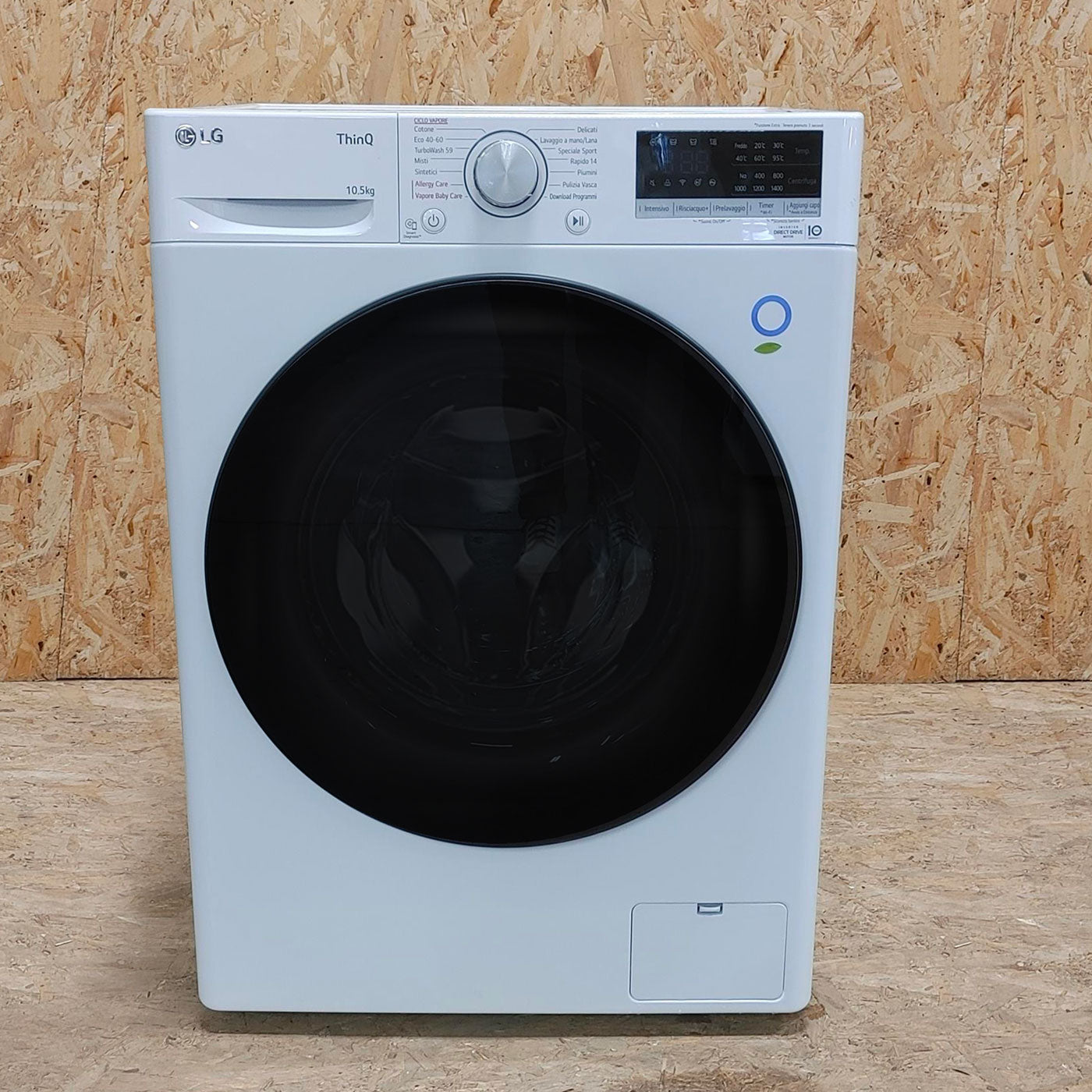 LG F4WV510SAE lavatrice Caricamento frontale 10,5 kg 1400 Giri/min A Bianco