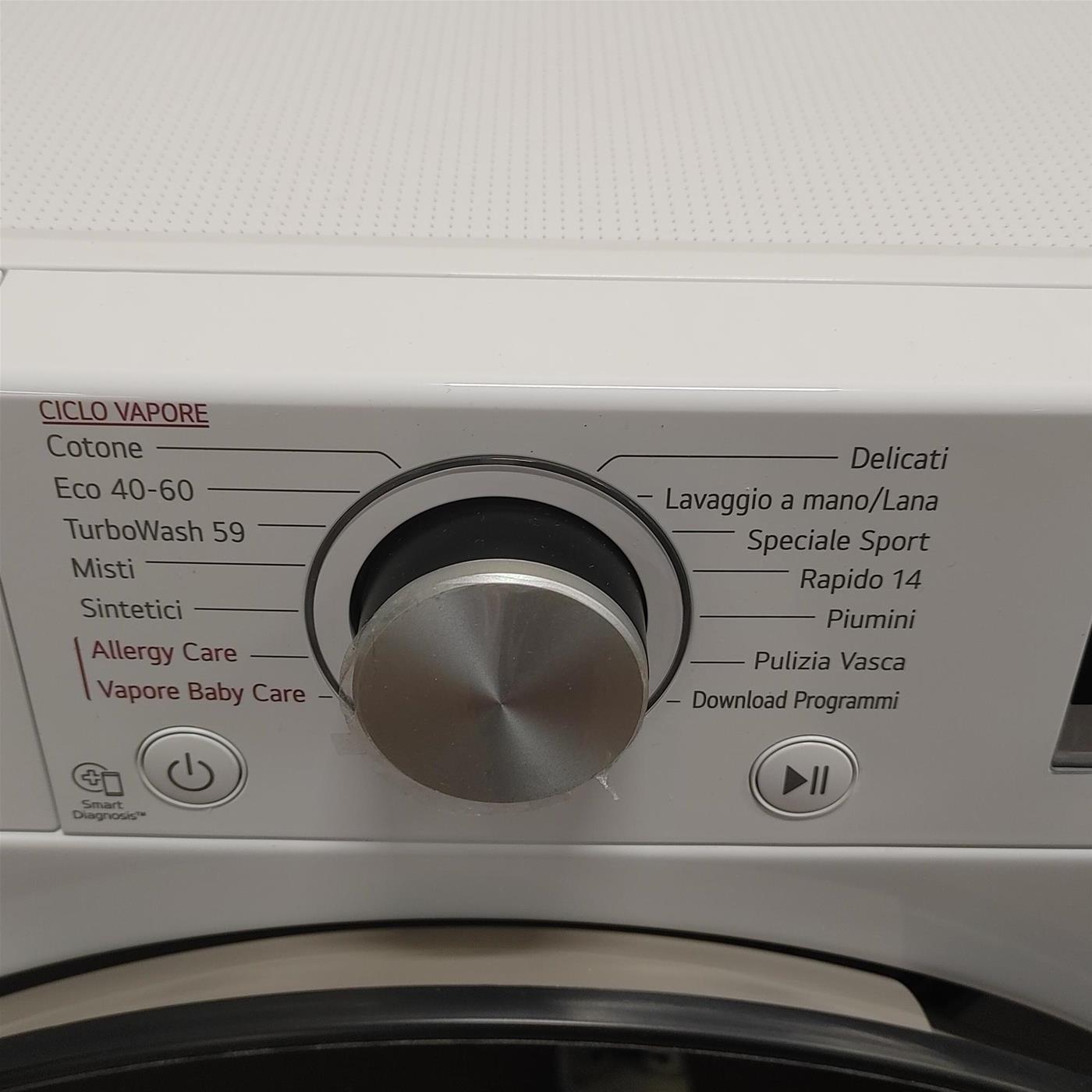 LG F4WV510SAE lavatrice Caricamento frontale 10,5 kg 1400 Giri/min A Bianco