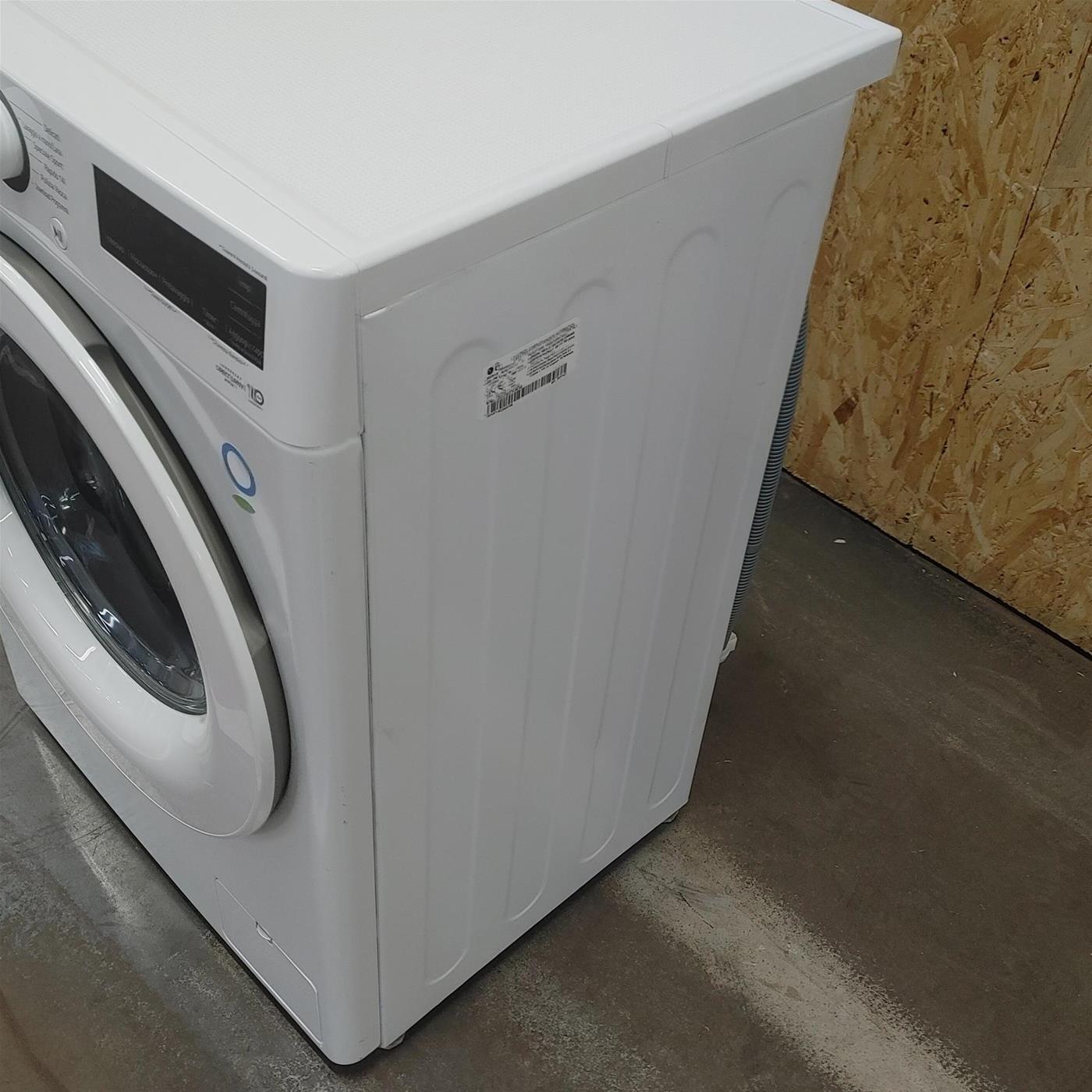 Lavatrice LG F2WV308NEW3 Carica frontale 8,5 kg 1200 Giri/min Bianco