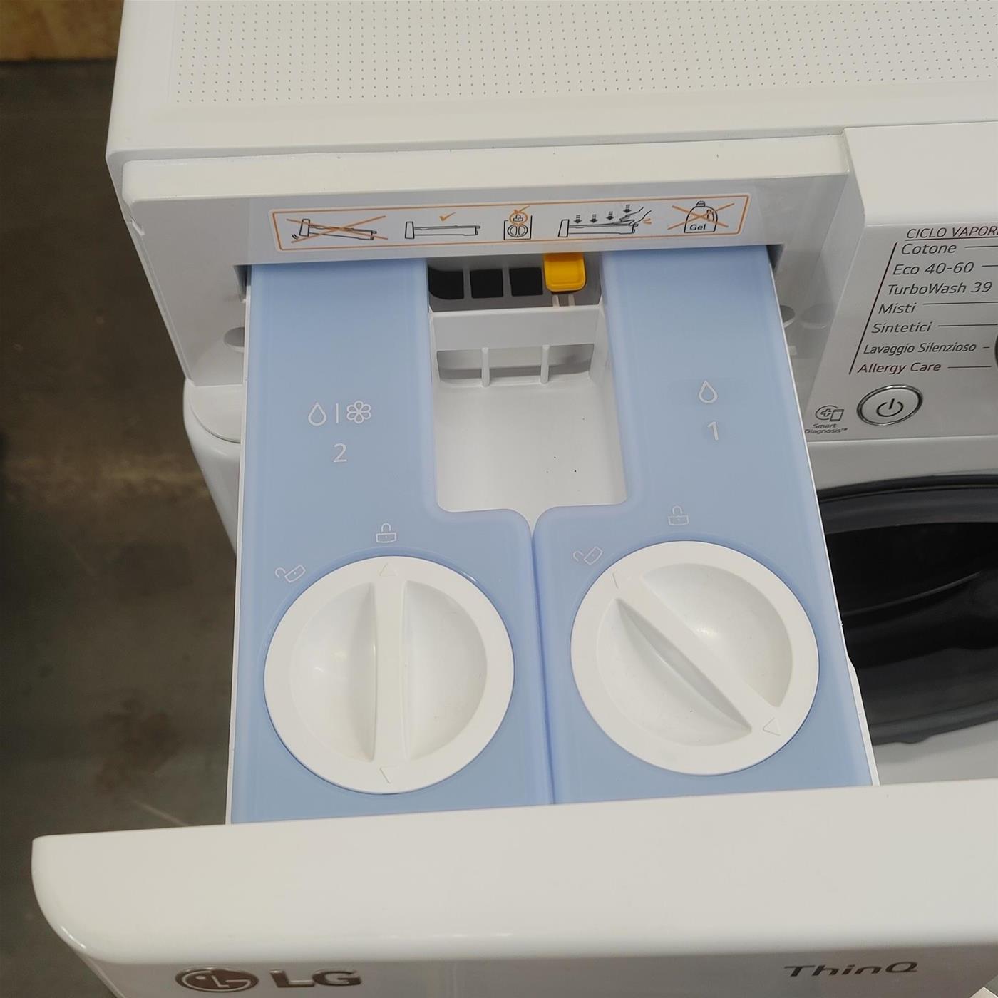 LG F6WV710SGA lavatrice Smart AI DD Libera Installazione Autodose Vapore TurboWash 360 10.5 kg