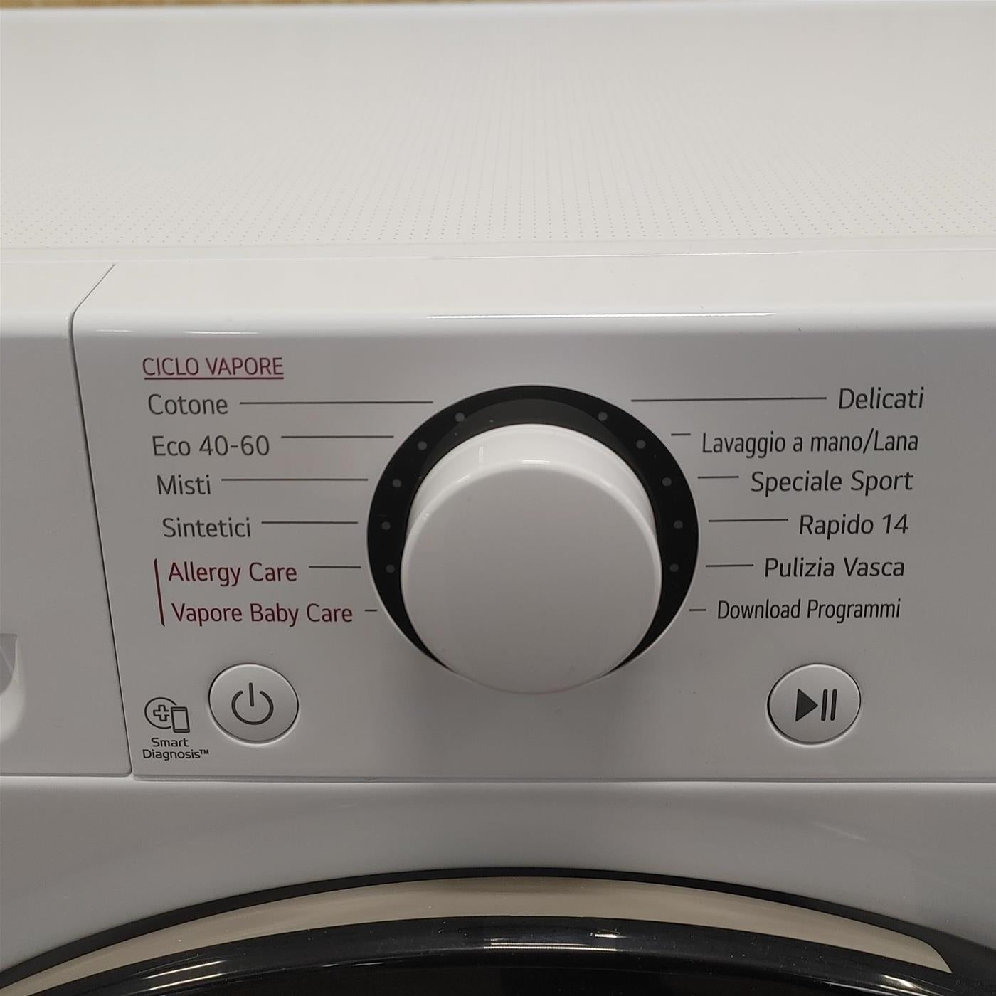 Lavatrice LG F2WV308S6AW Carica frontale 8,5 kg 1170 Giri/min Bianco