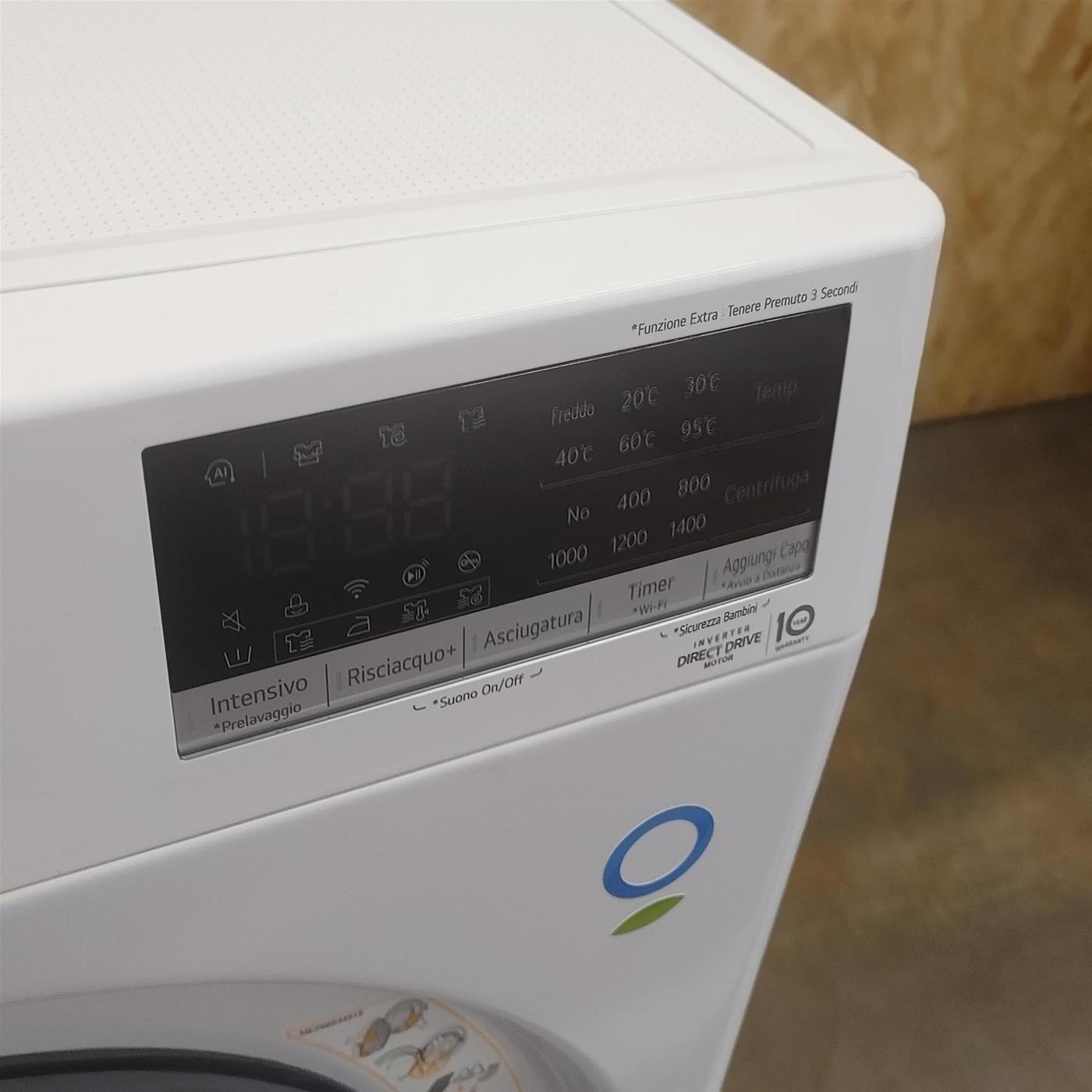 Lavasciuga LG F4DV509H0E Libera installazione Caricamento frontale Bianco E