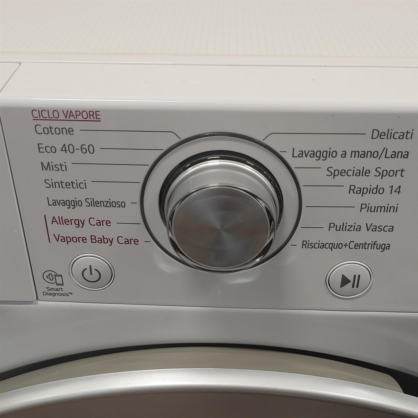 Lavatrice LG F4WV309S4E Carica frontale 9 kg 1400 Giri/min Bianco