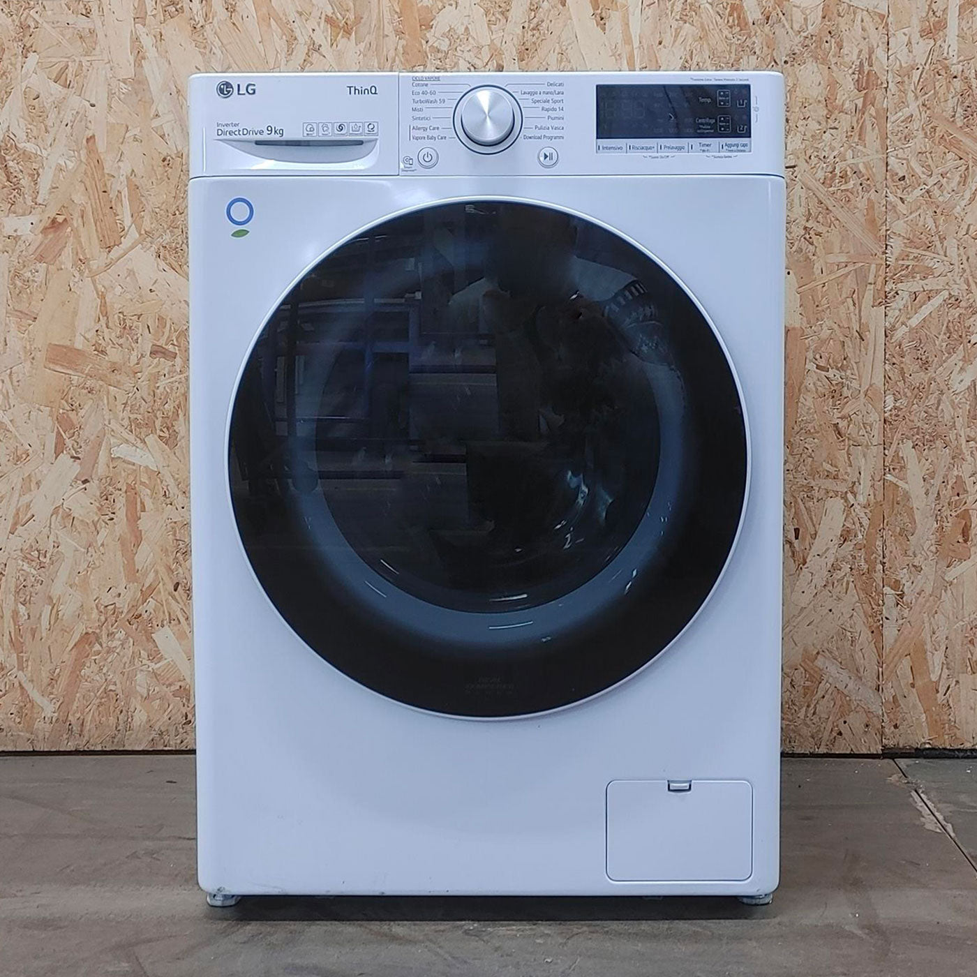 LG F4WV509S0EA Lavatrice 9kg AI DD, Classe B, 1400 giri, TurboWash, Autodosaggio