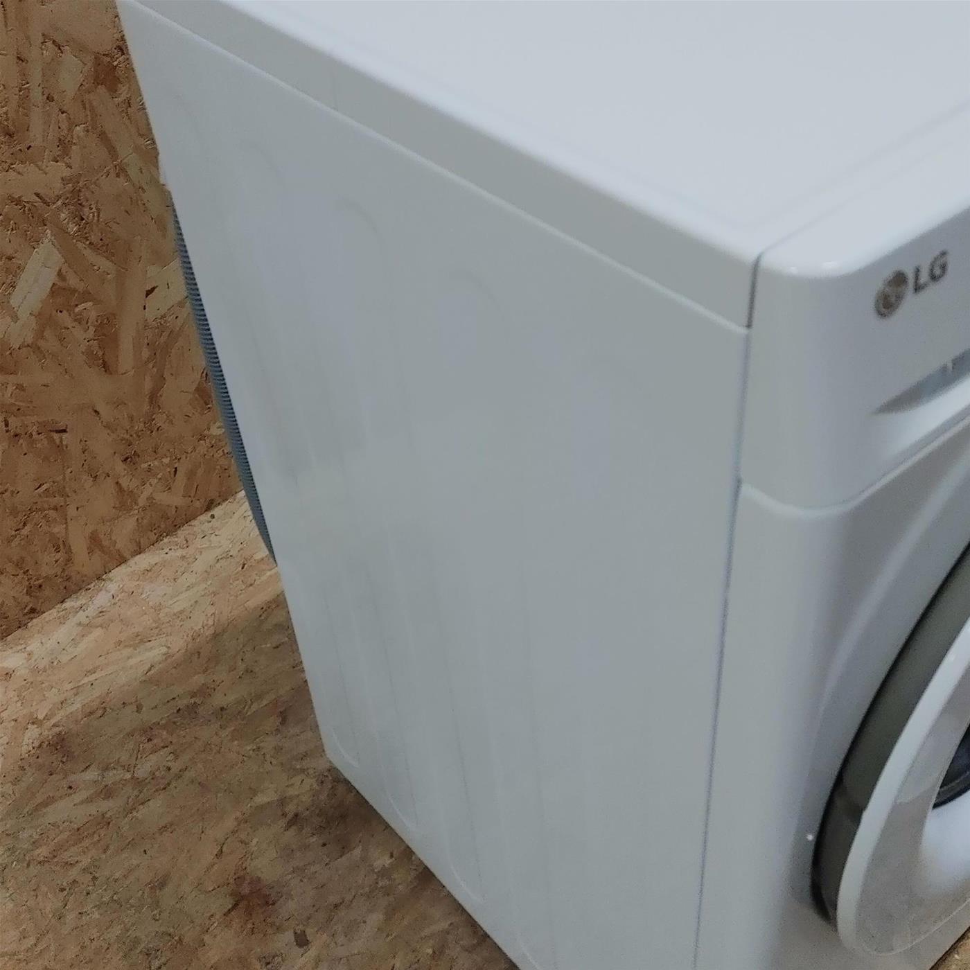 Lavatrice LG F4WV309S3AA Carica frontale 9 kg 1400 Giri/min Bianco