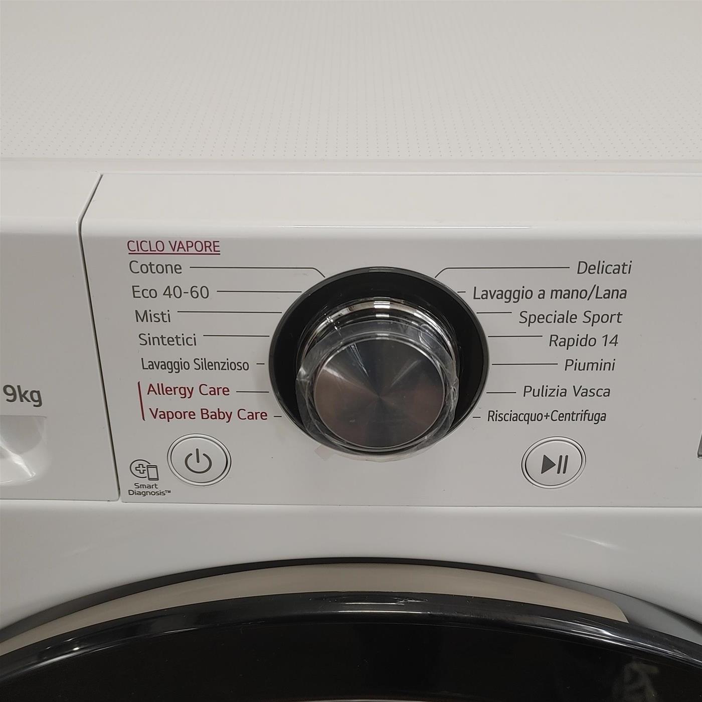 Lavatrice LG F4WV309S6E Carica frontale 9 kg 1400 Giri/min Bianco