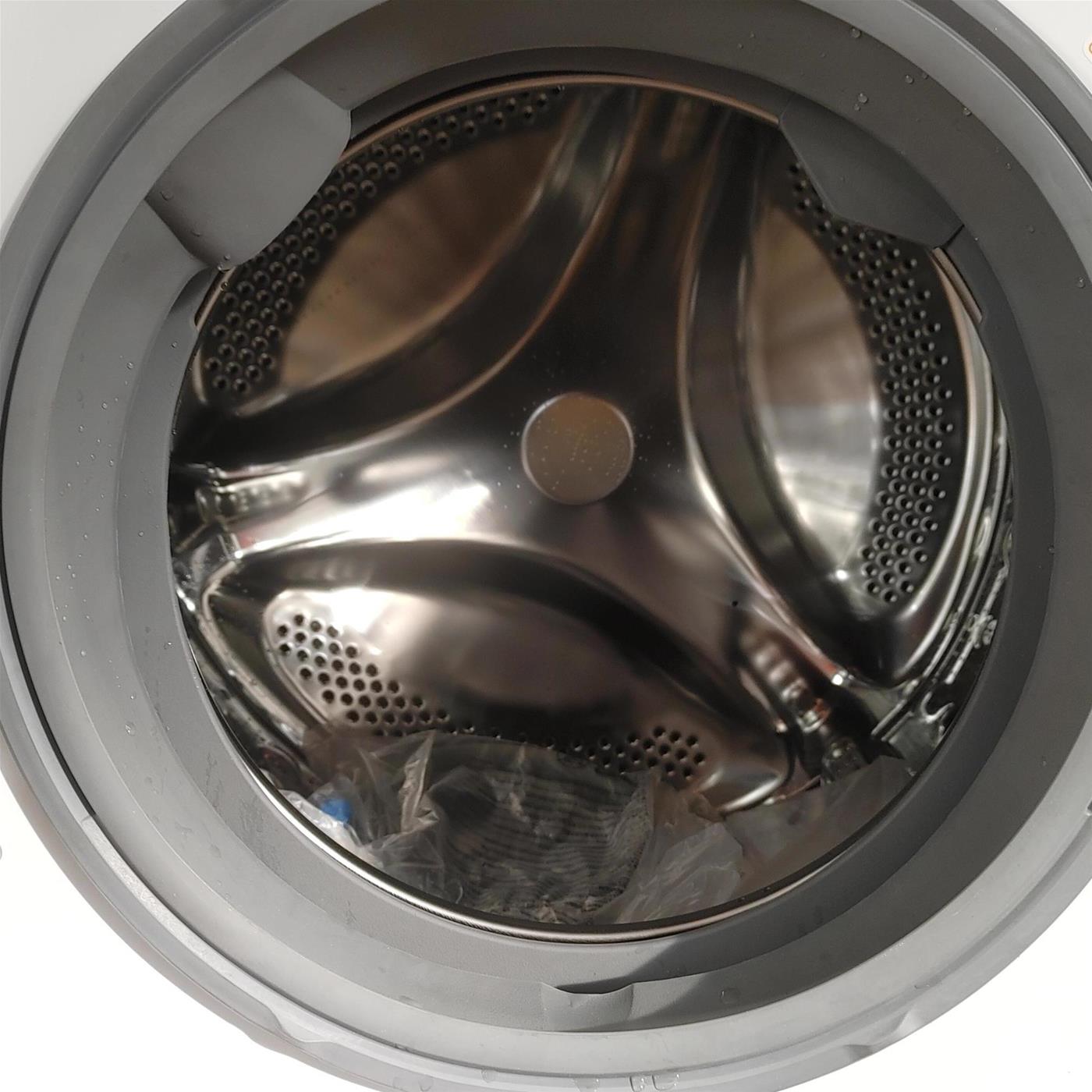 Lavatrice LG F4WV309S6E Carica frontale 9 kg 1400 Giri/min Bianco