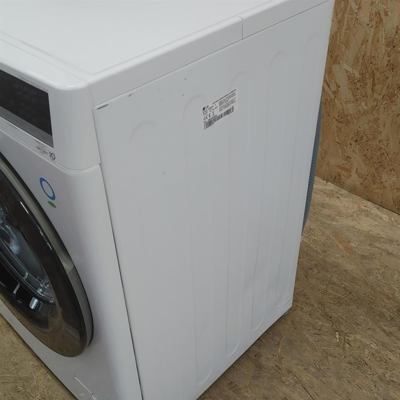 Lavatrice LG F4WV309SAE Carica frontale 9 kg 1400 Giri/min Bianco