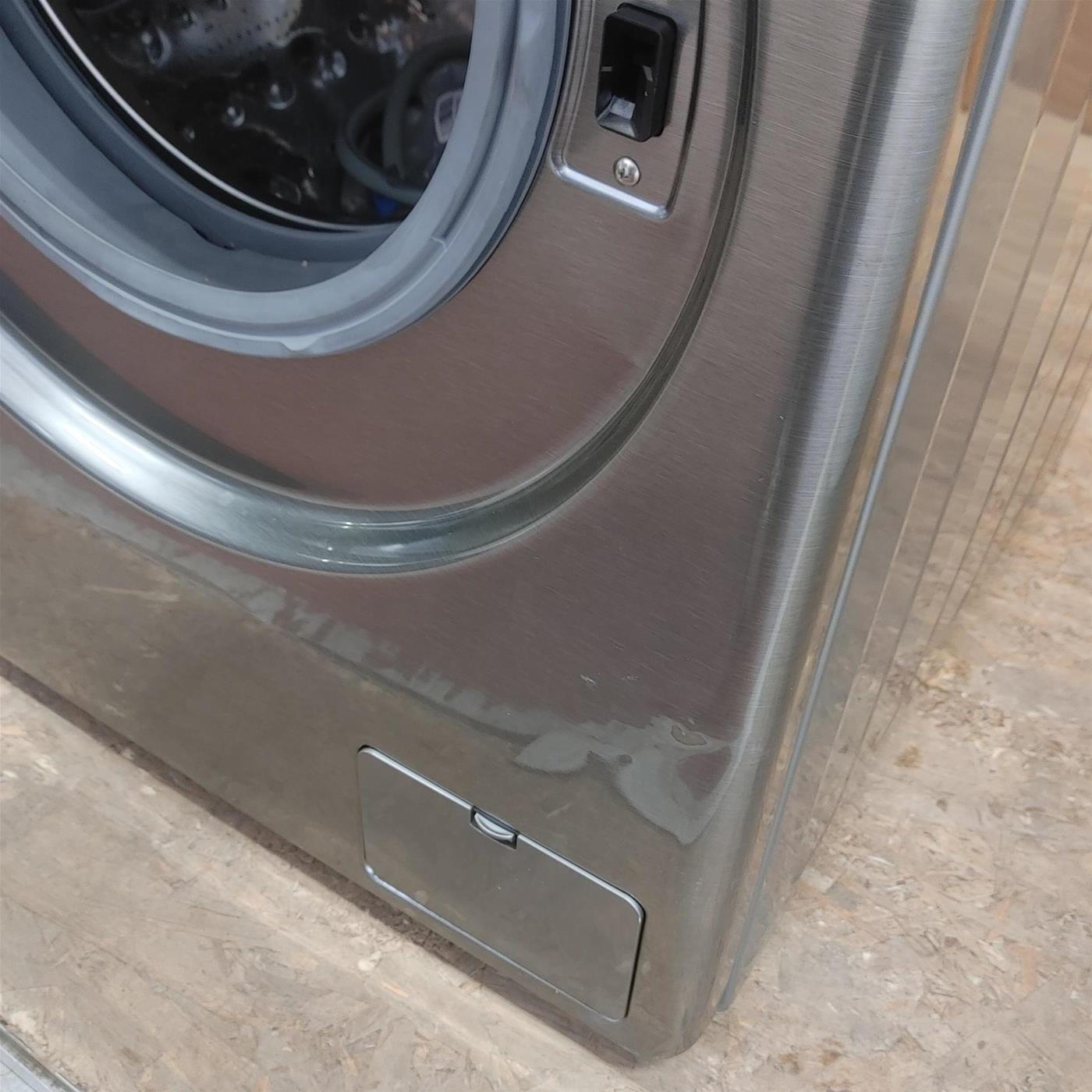 Lavatrice LG F4WV310S6PE Caricamento frontale 10,5 kg 1400 Giri/min Acciaio inox