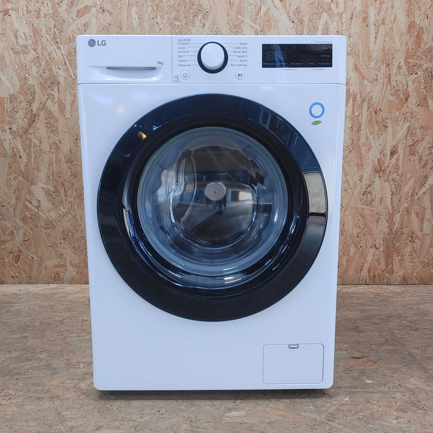 Lavatrice LG F4R3009NSWB Carica frontale 9 kg 1400 Giri/min Bianco