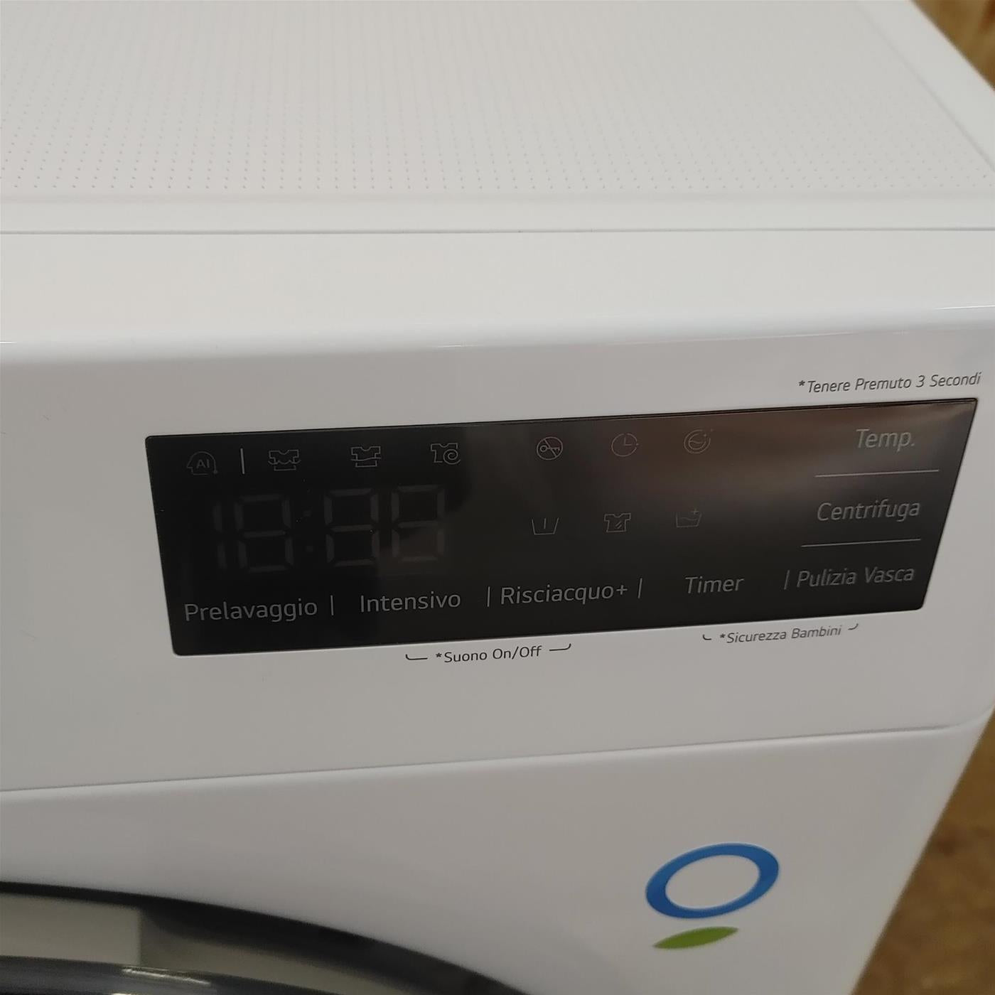 Lavatrice LG F4R3009NSWB Carica frontale 9 kg 1400 Giri/min Bianco