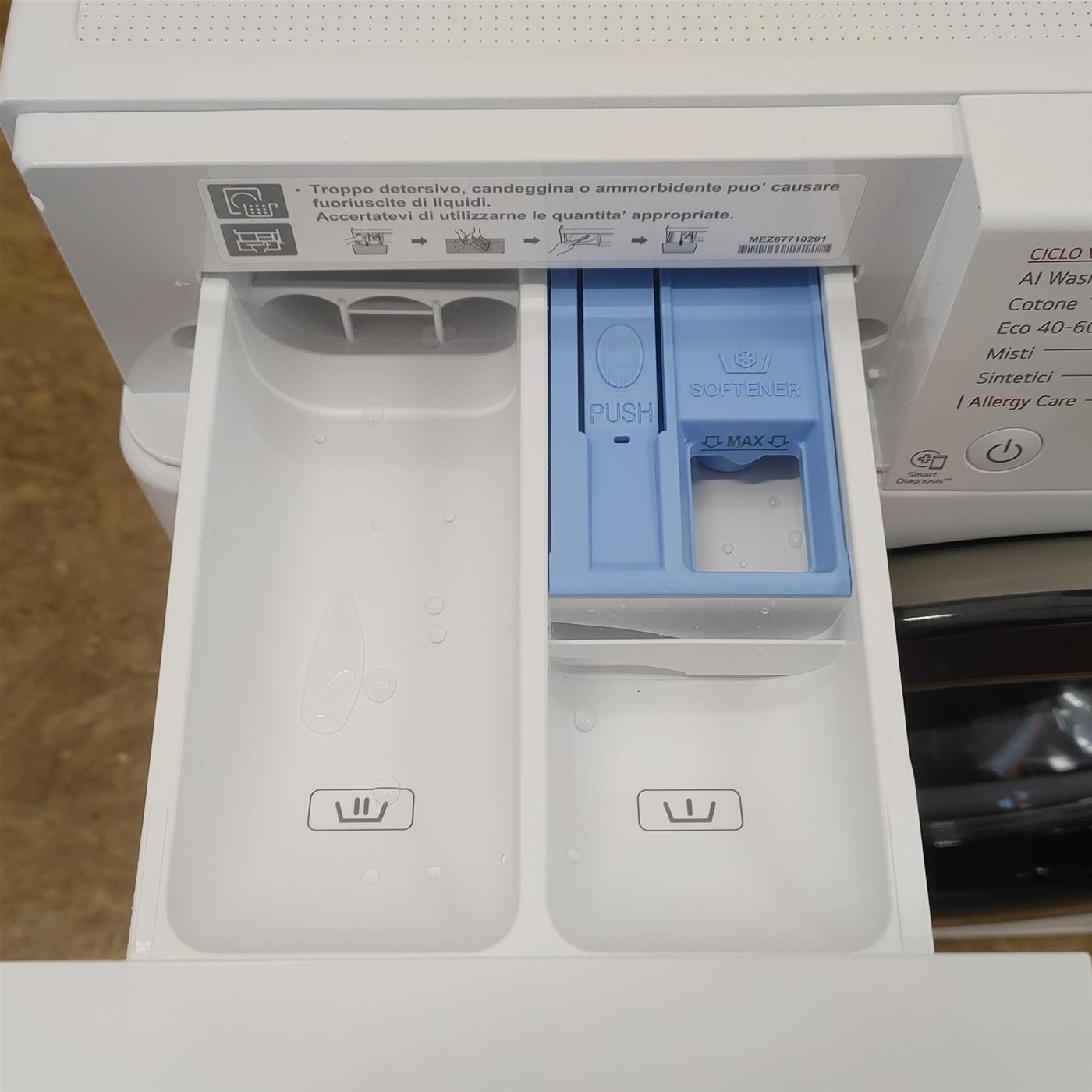 Lavatrice LG F4R3009NSWB Carica frontale 9 kg 1400 Giri/min Bianco