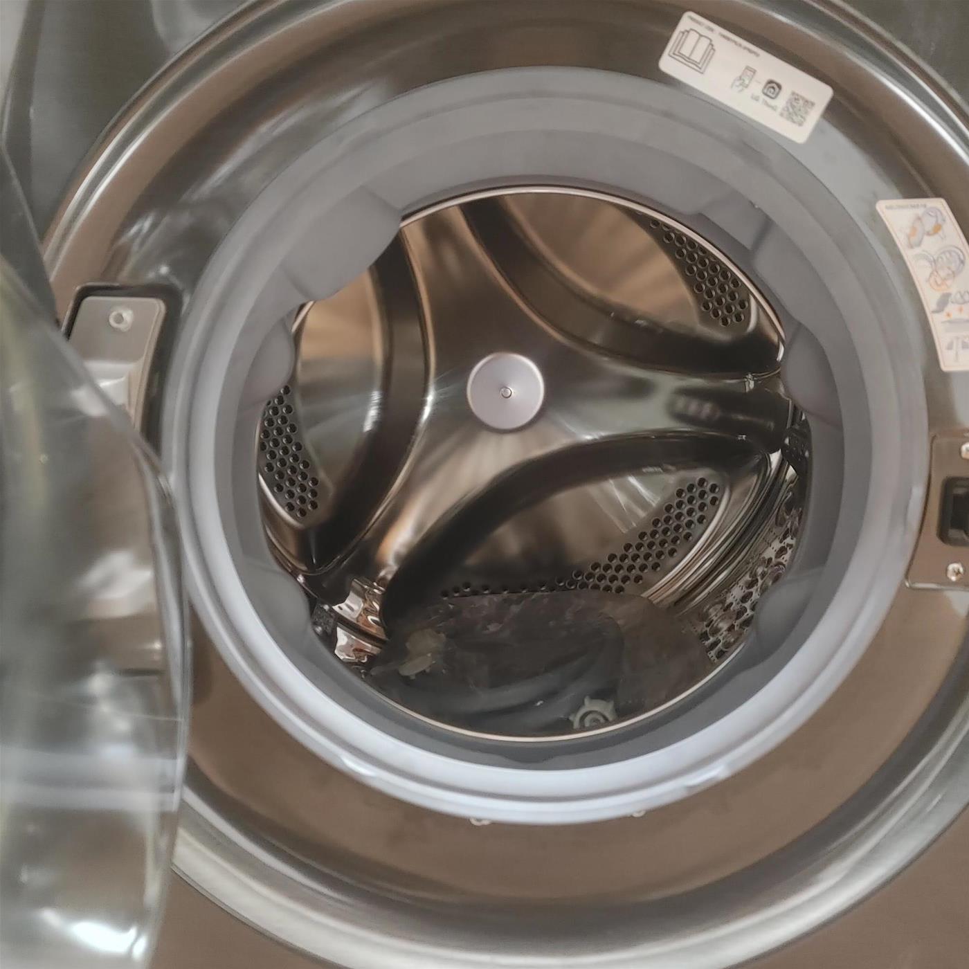 Lavasciuga LG WT1210BBTN1 Libera installazione Caricamento frontale Nero A