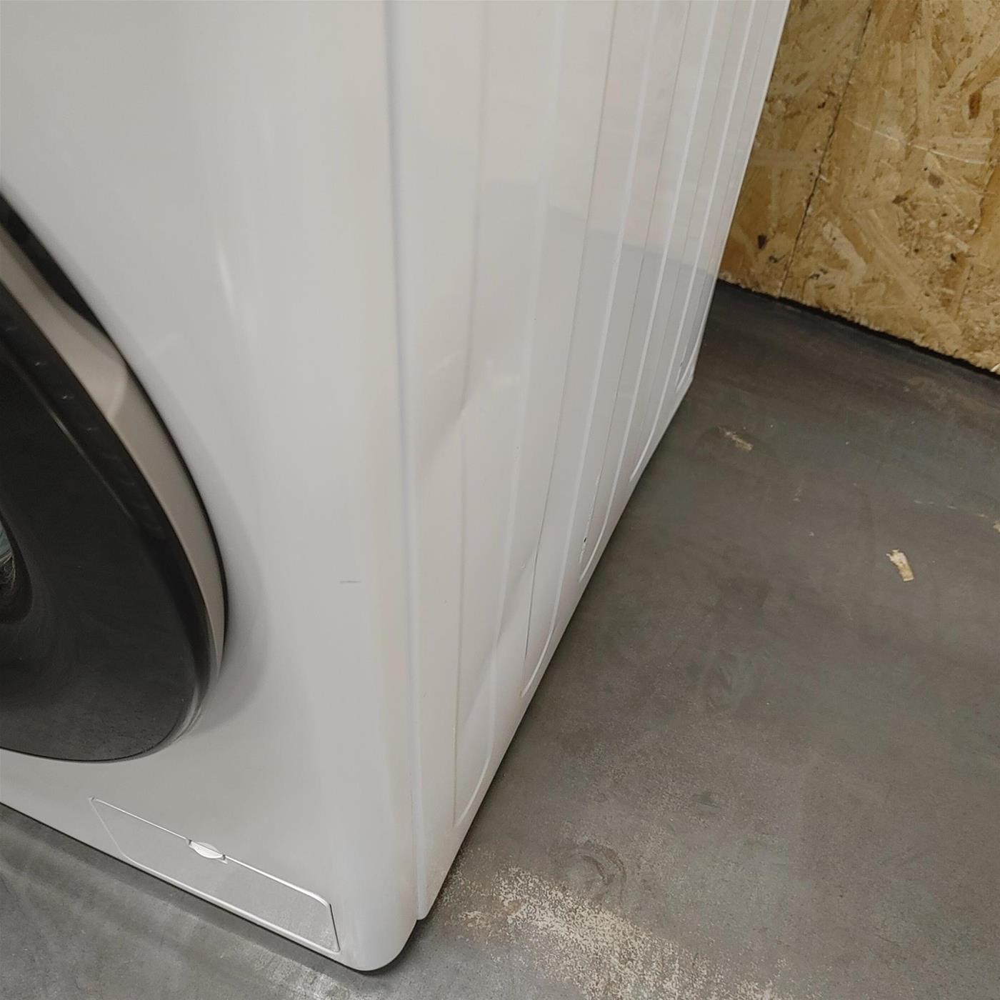 LG F4WV310SAE lavatrice Caricamento frontale 10,5 kg 1400 Giri/min A Bianco