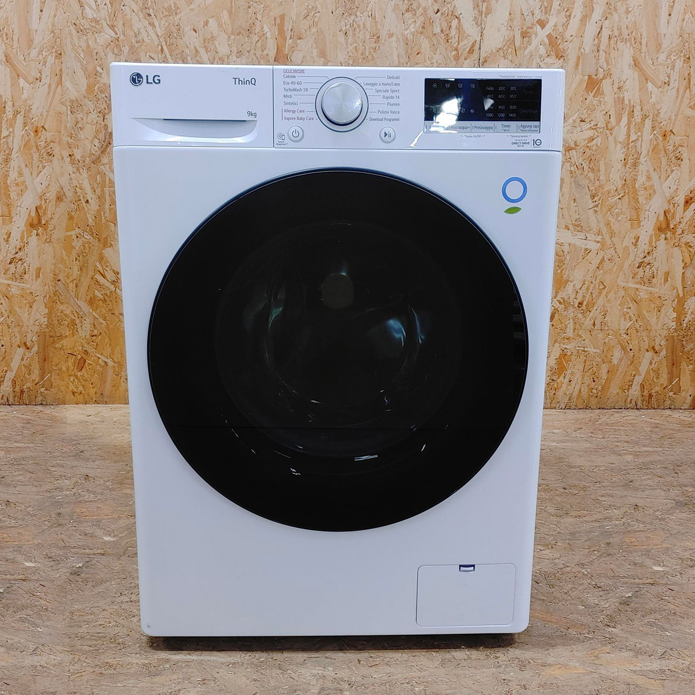 Lavatrice LG F4WV509SAE Carica frontale 9 kg 1400 Giri/min Bianco