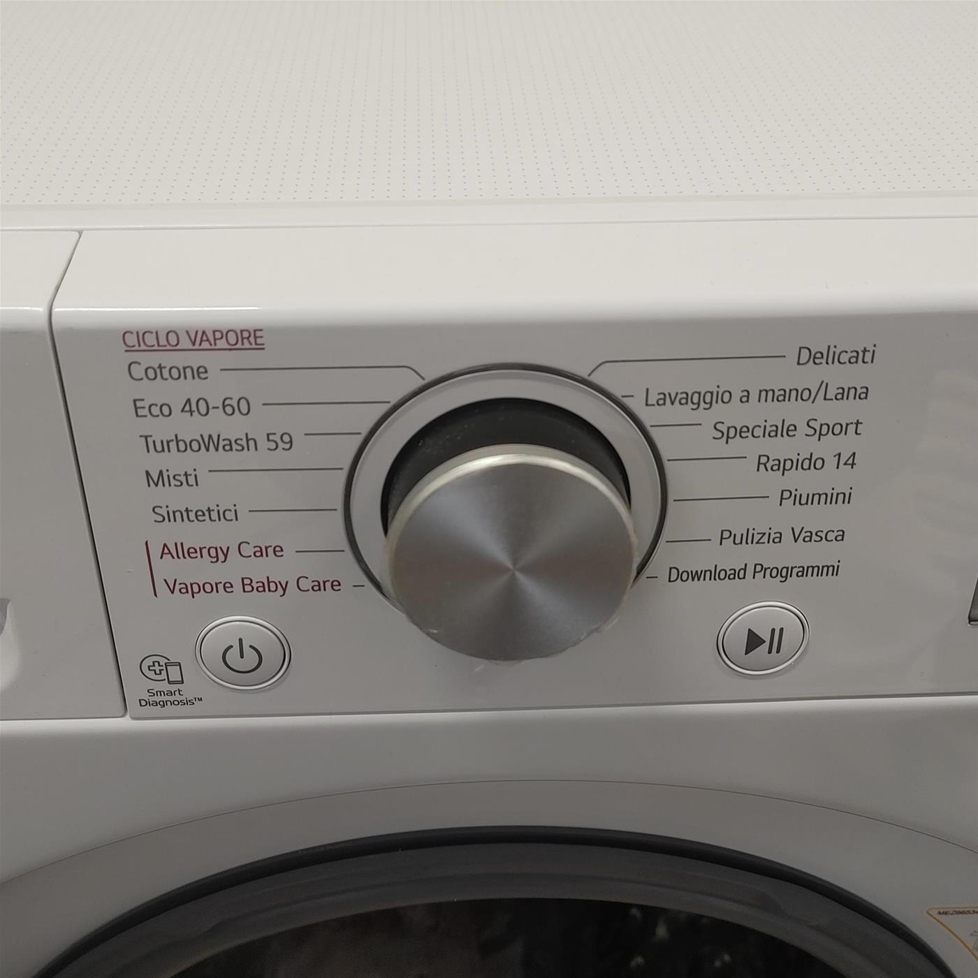 Lavatrice LG F4WV509SAE Carica frontale 9 kg 1400 Giri/min Bianco