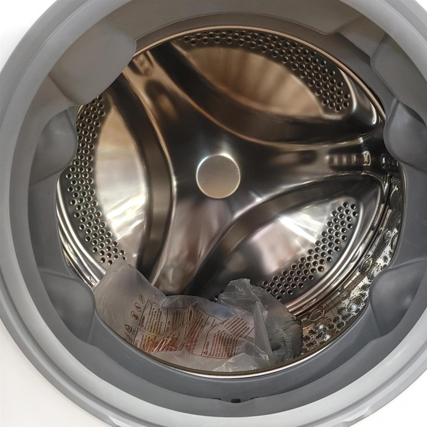 Lavatrice LG F4WV509SAE Carica frontale 9 kg 1400 Giri/min Bianco