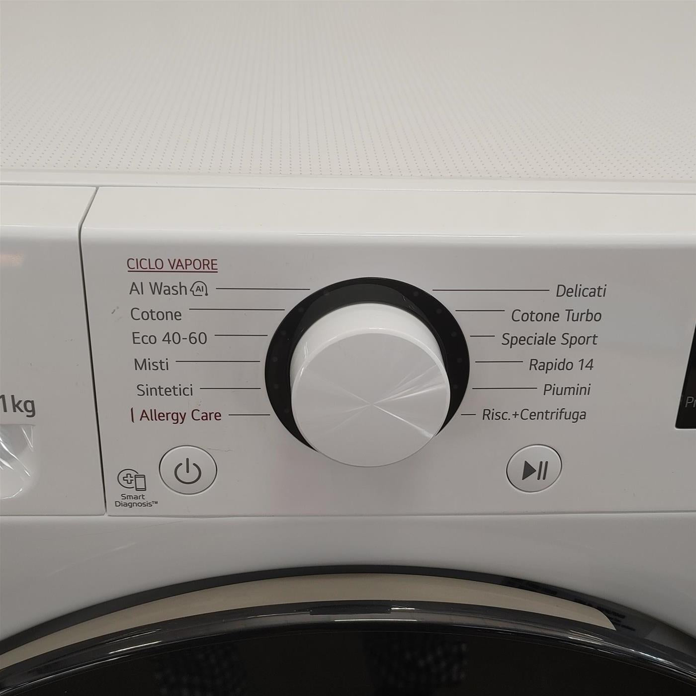 Lavatrice LG F4R3011NSWB Carica frontale 11 kg 1400 Giri/min Bianco