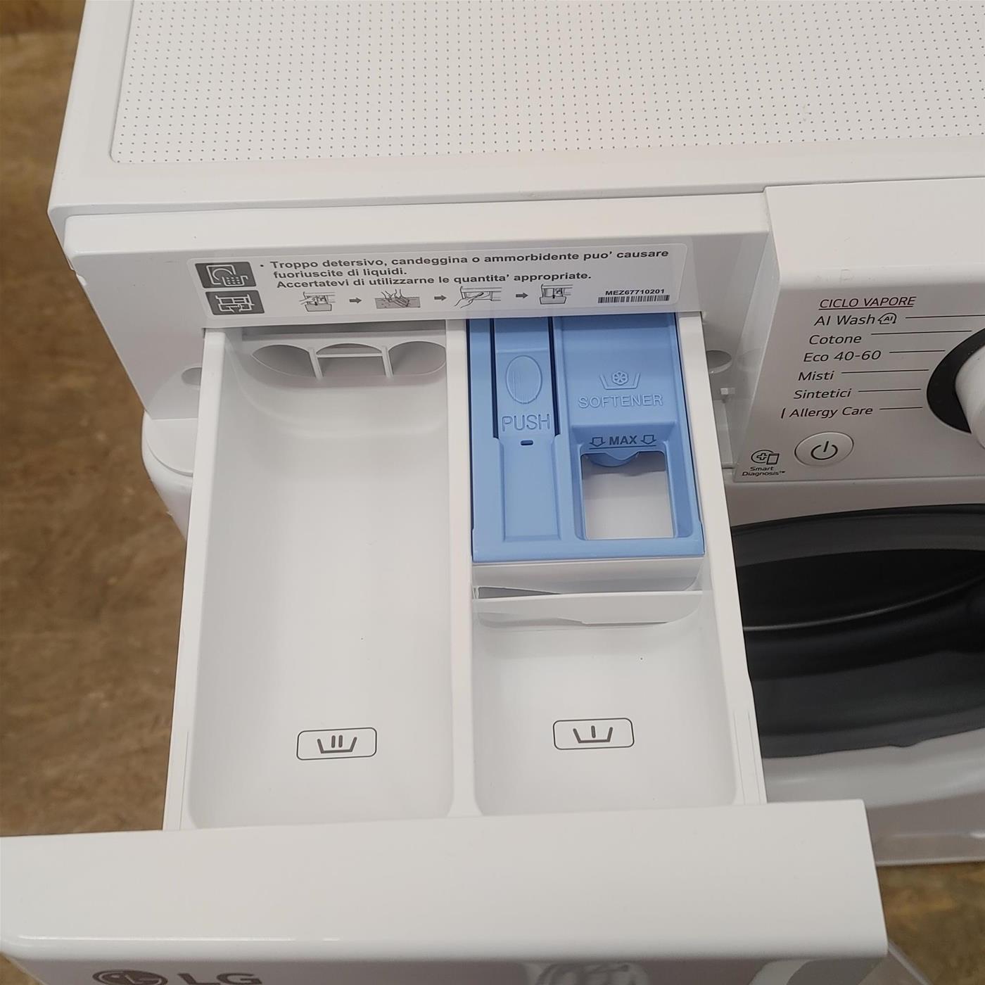 Lavatrice LG F4R5010TSWW Carica frontale 10 kg 1400 Giri/min Bianco