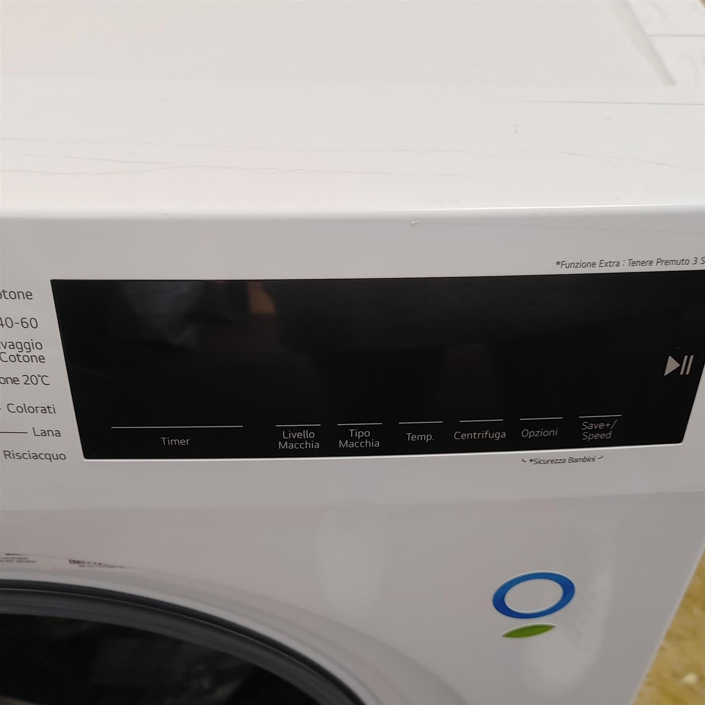 Lavatrice LG F2WM308S0E Carica frontale 8 kg 1200 Giri/min Bianco