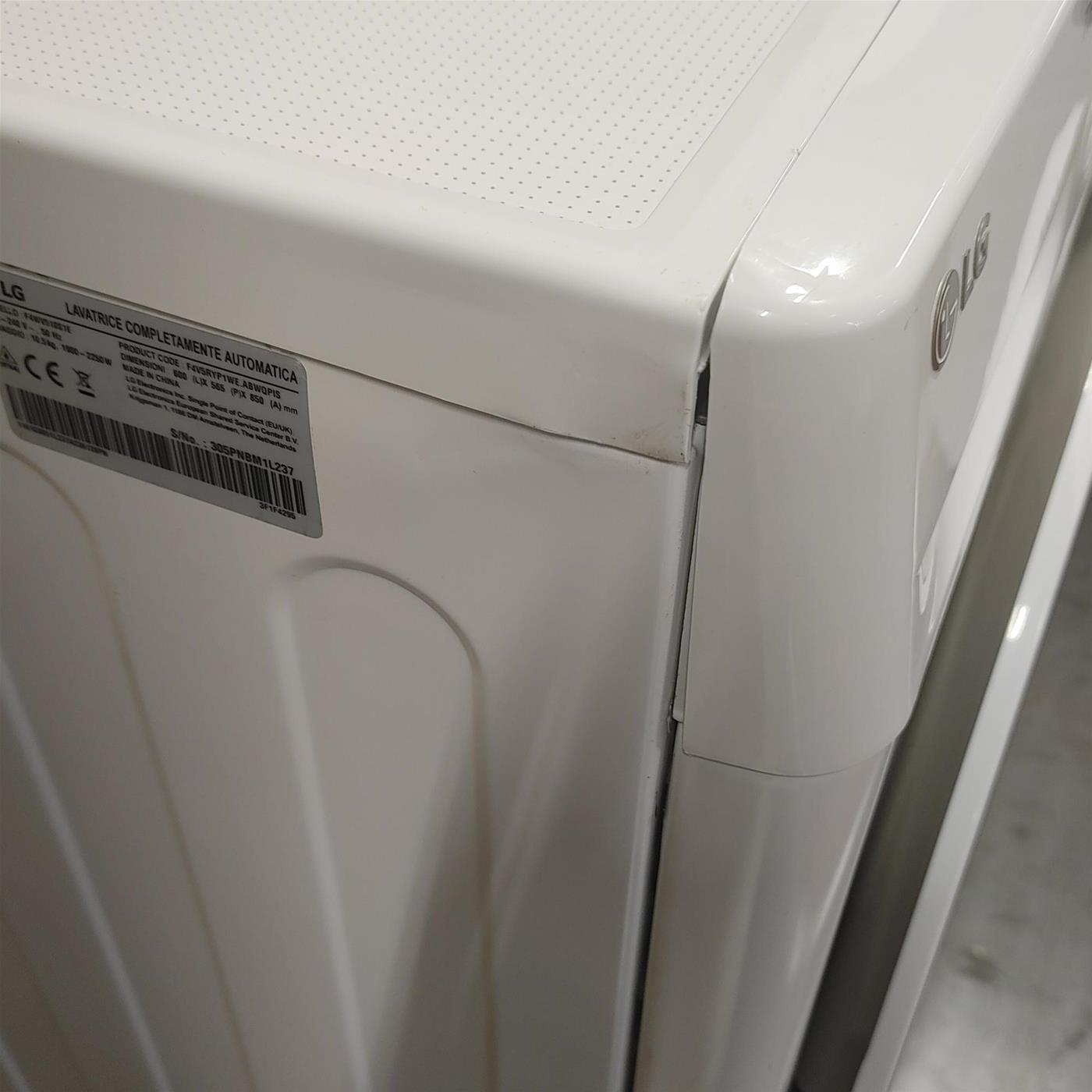 Lavatrice LG F4WV510S1E Caricamento frontale 10,5 kg 1400 Giri/min Bianco