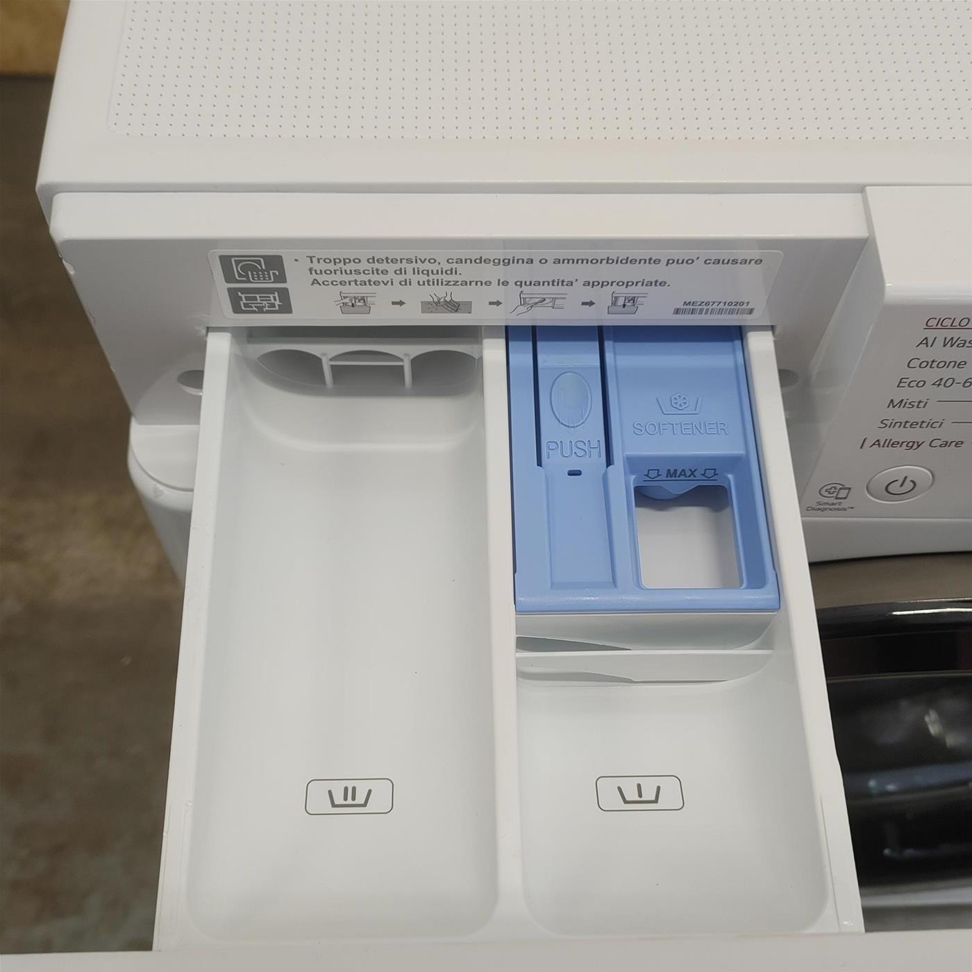 Lavatrice LG F4R3009NSWB Carica frontale 9 kg 1400 Giri/min Bianco