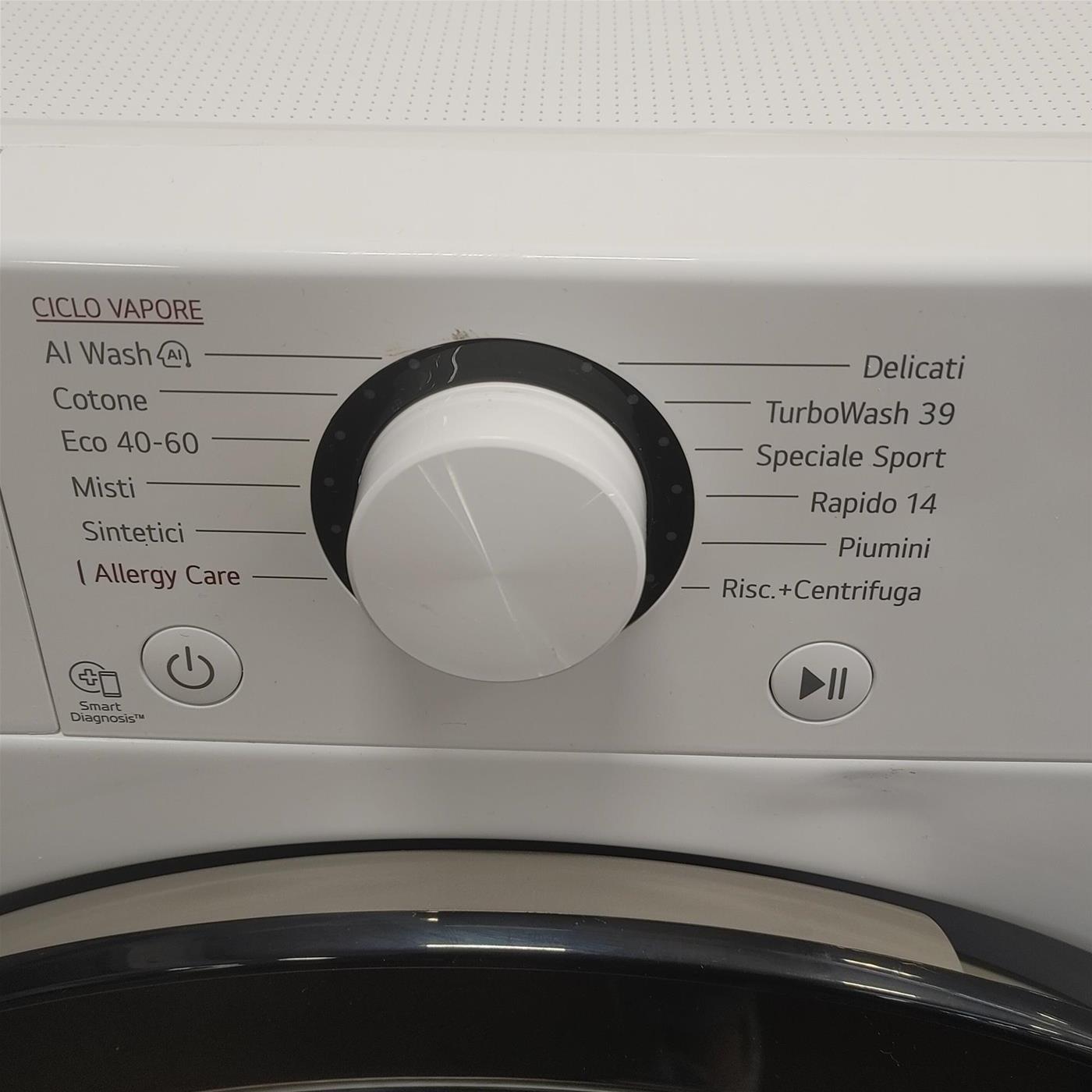 Lavatrice LG F4R3009NSWB Carica frontale 9 kg 1400 Giri/min Bianco