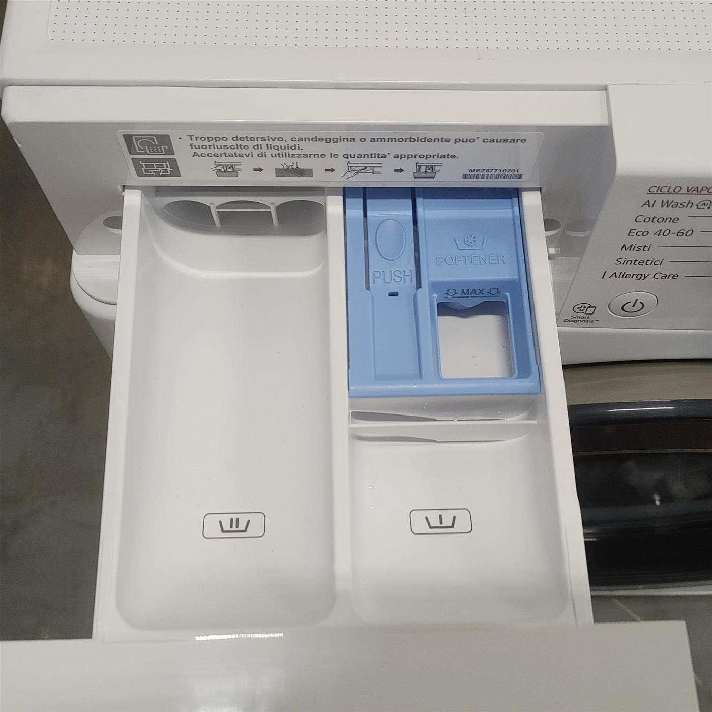 Lavatrice LG F4R3009NSWB Carica frontale 9 kg 1400 Giri/min Bianco