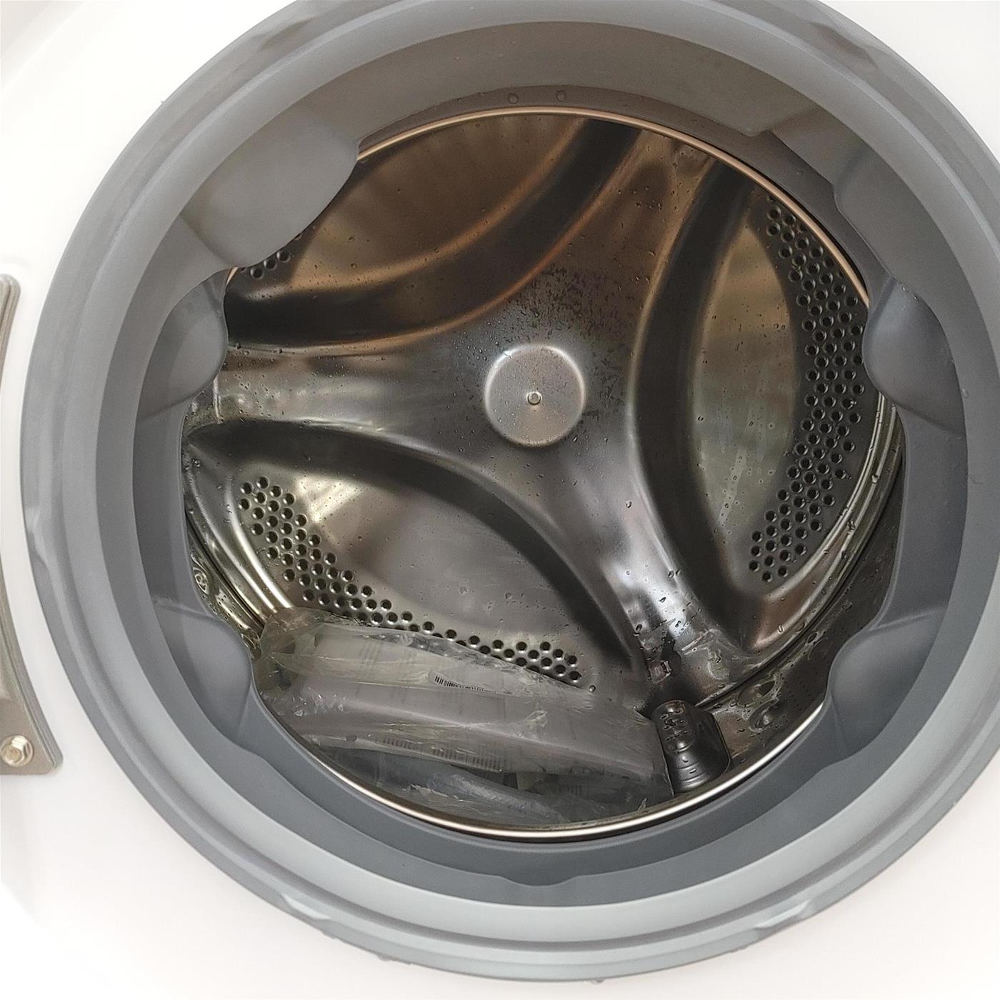 Lavatrice LG F4R3011NSWB Carica frontale 11 kg 1400 Giri/min Bianco