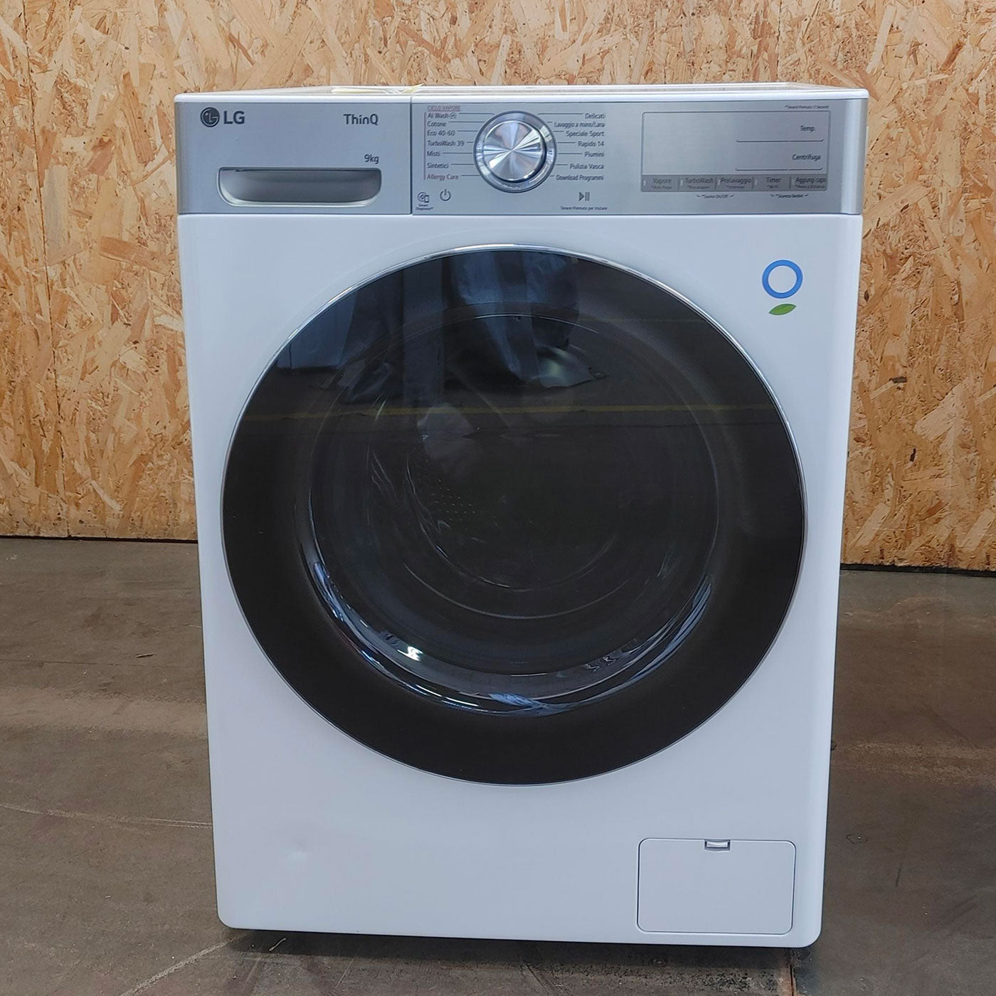 Lavatrice LG F4R9009TPWC Carica frontale 9 kg 1400 Giri/min Bianco