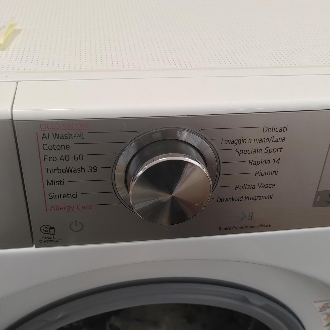 Lavatrice LG F4R9009TPWC Carica frontale 9 kg 1400 Giri/min Bianco