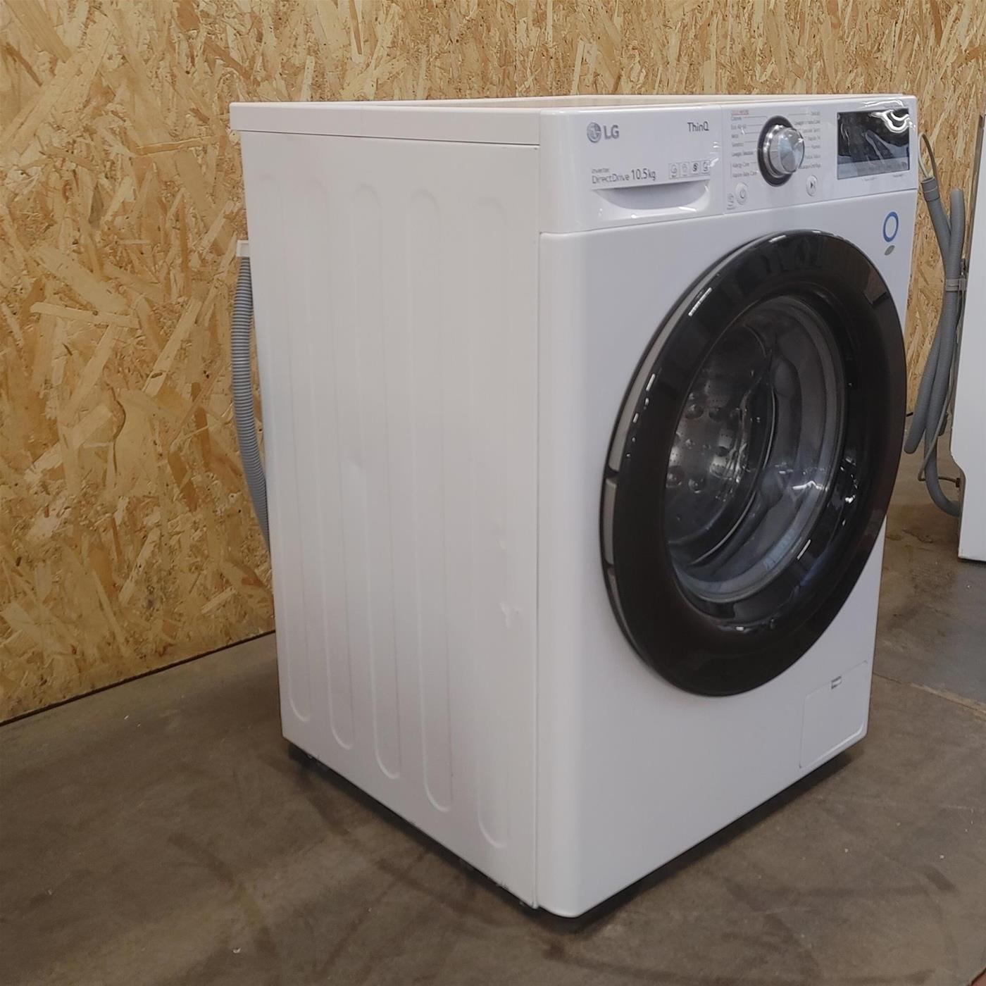 LG F4WV310S6E Lavatrice Intelligente AIDD 10,5kg Vapore 1400 Giri/min Carica frontale Classe B