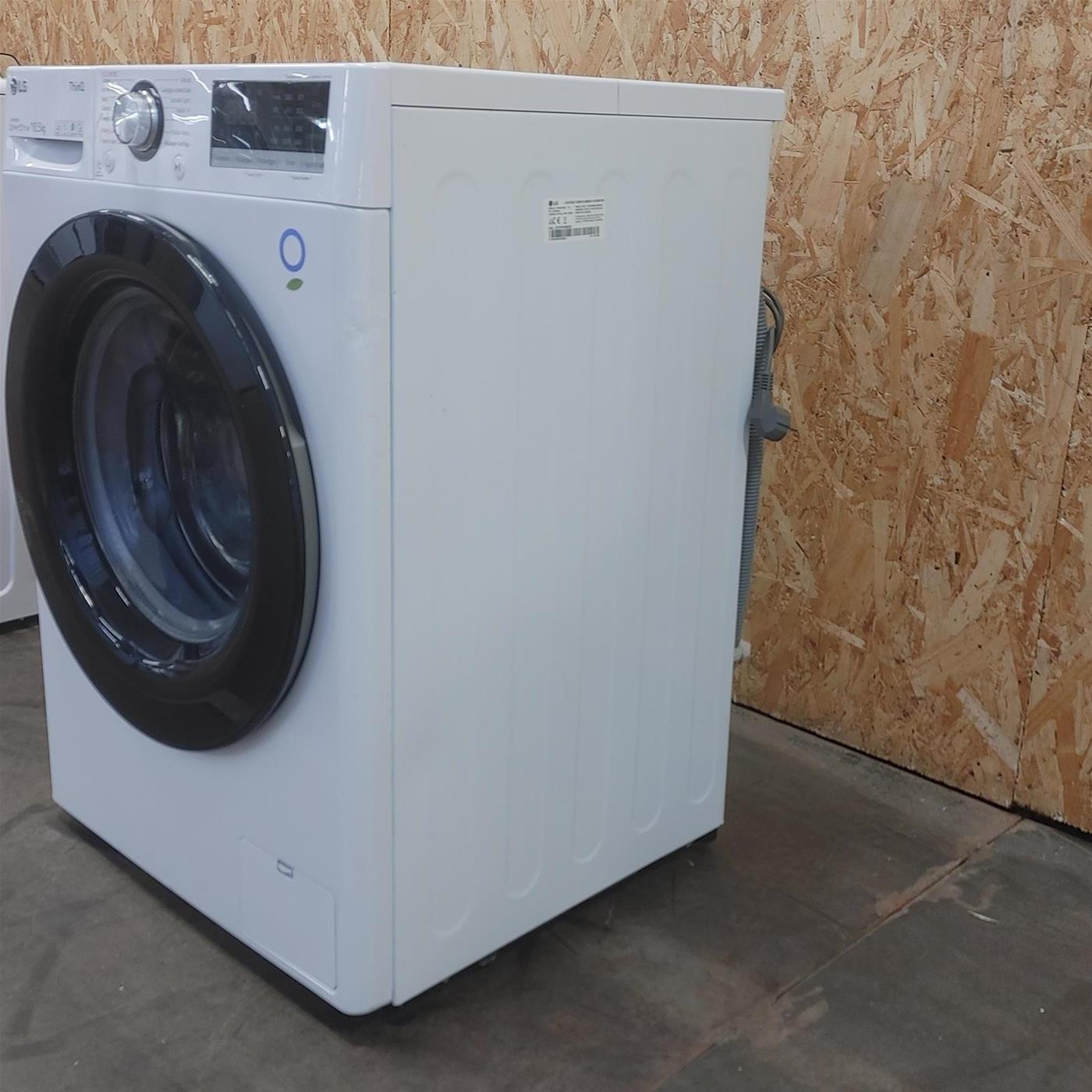 LG F4WV310S6E Lavatrice Intelligente AIDD 10,5kg Vapore 1400 Giri/min Carica frontale Classe B