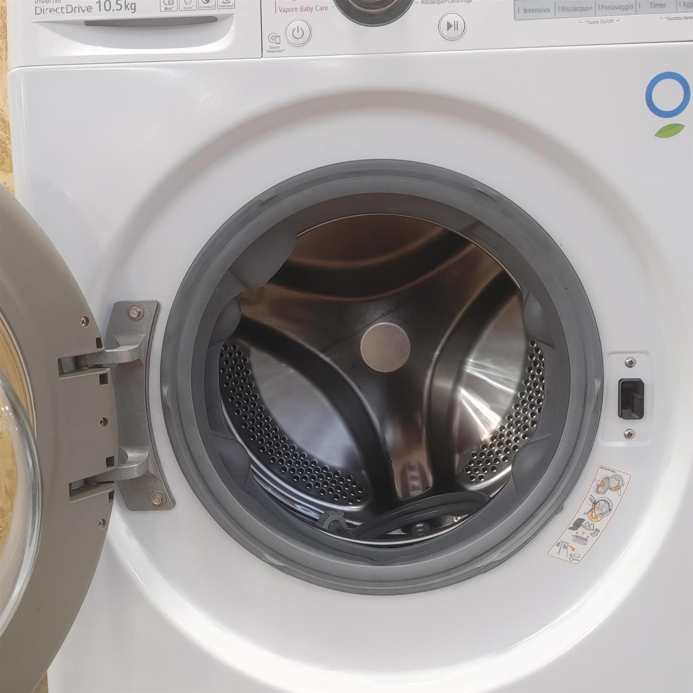 LG F4WV310S6E Lavatrice Intelligente AIDD 10,5kg Vapore 1400 Giri/min Carica frontale Classe B