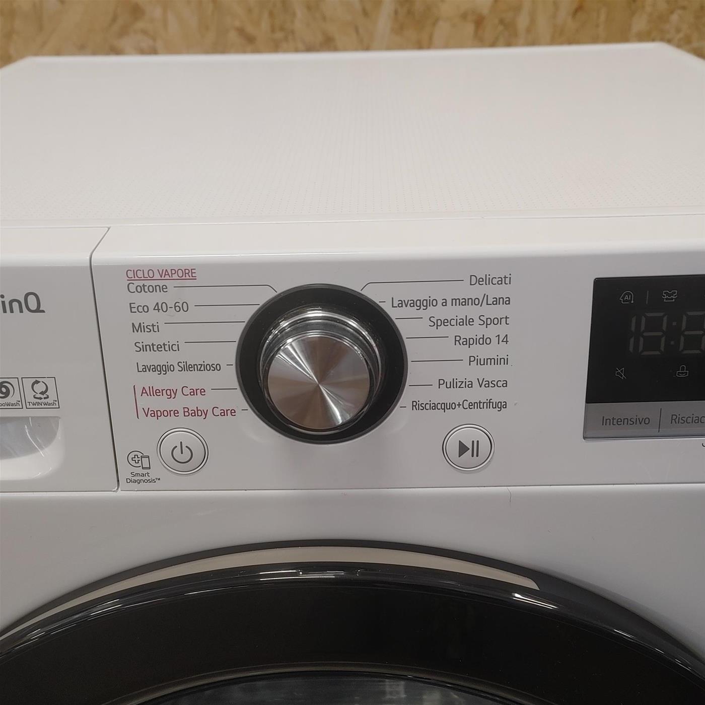 LG F4WV310S6E Lavatrice Intelligente AIDD 10,5kg Vapore 1400 Giri/min Carica frontale Classe B