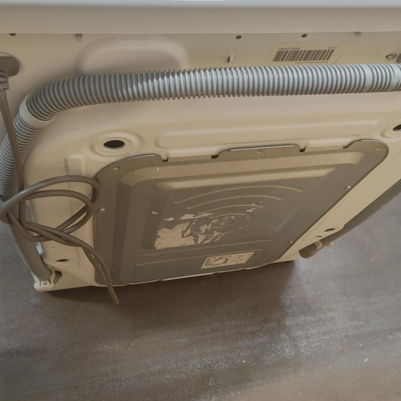 LG F4WV310S6E Lavatrice Intelligente AIDD 10,5kg Vapore 1400 Giri/min Carica frontale Classe B