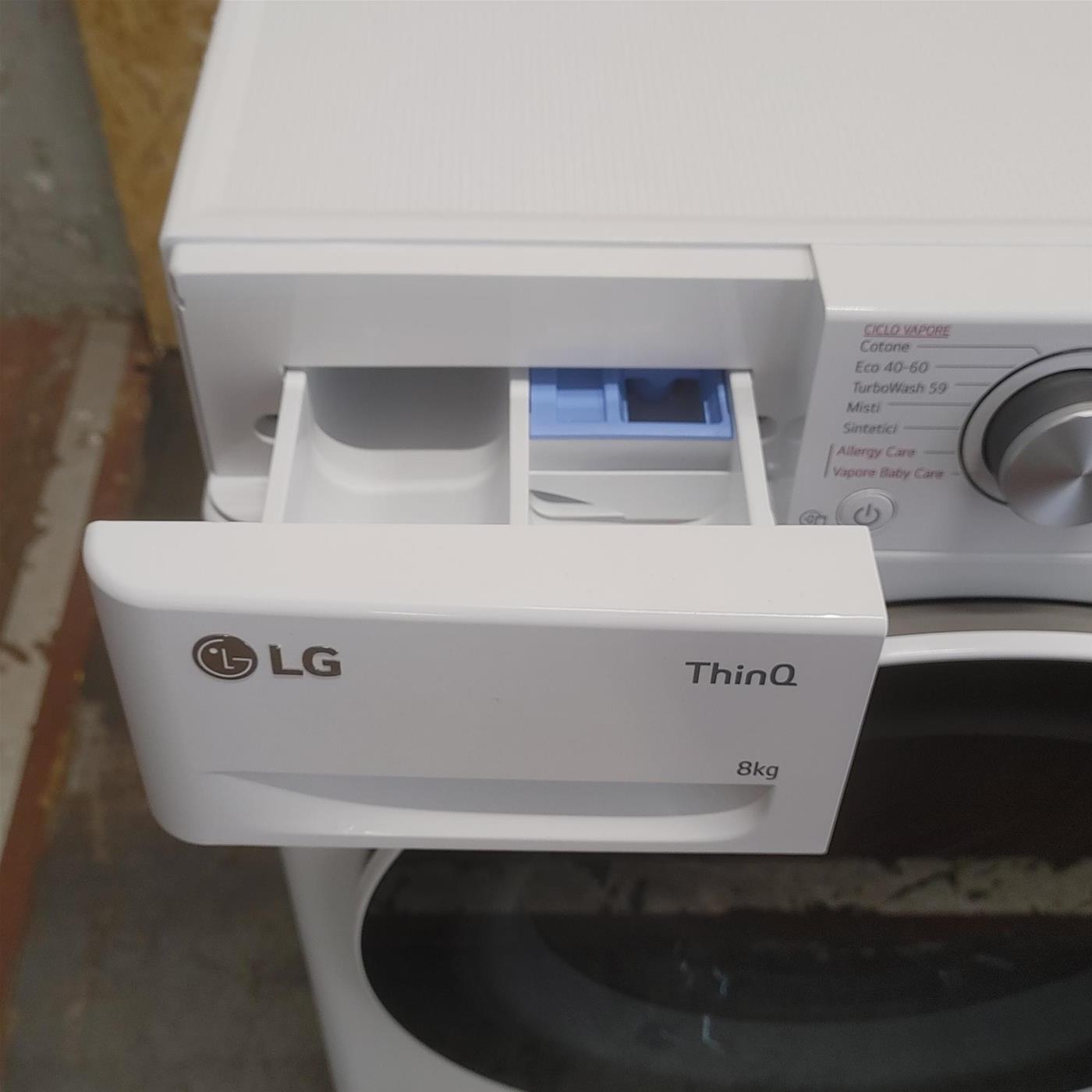 Lavatrice LG F4WV508S0B Carica frontale 8 kg 1400 Giri/min Bianco