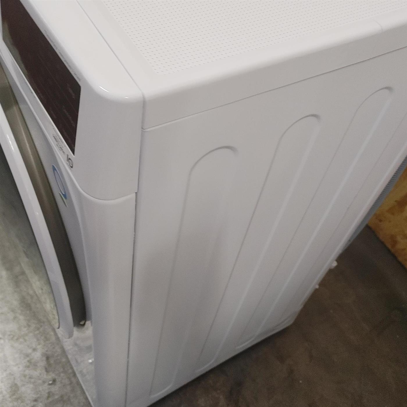 Lavatrice LG F2WV3S7SHE Caricamento frontale 7 kg 1200 Giri/min Bianco