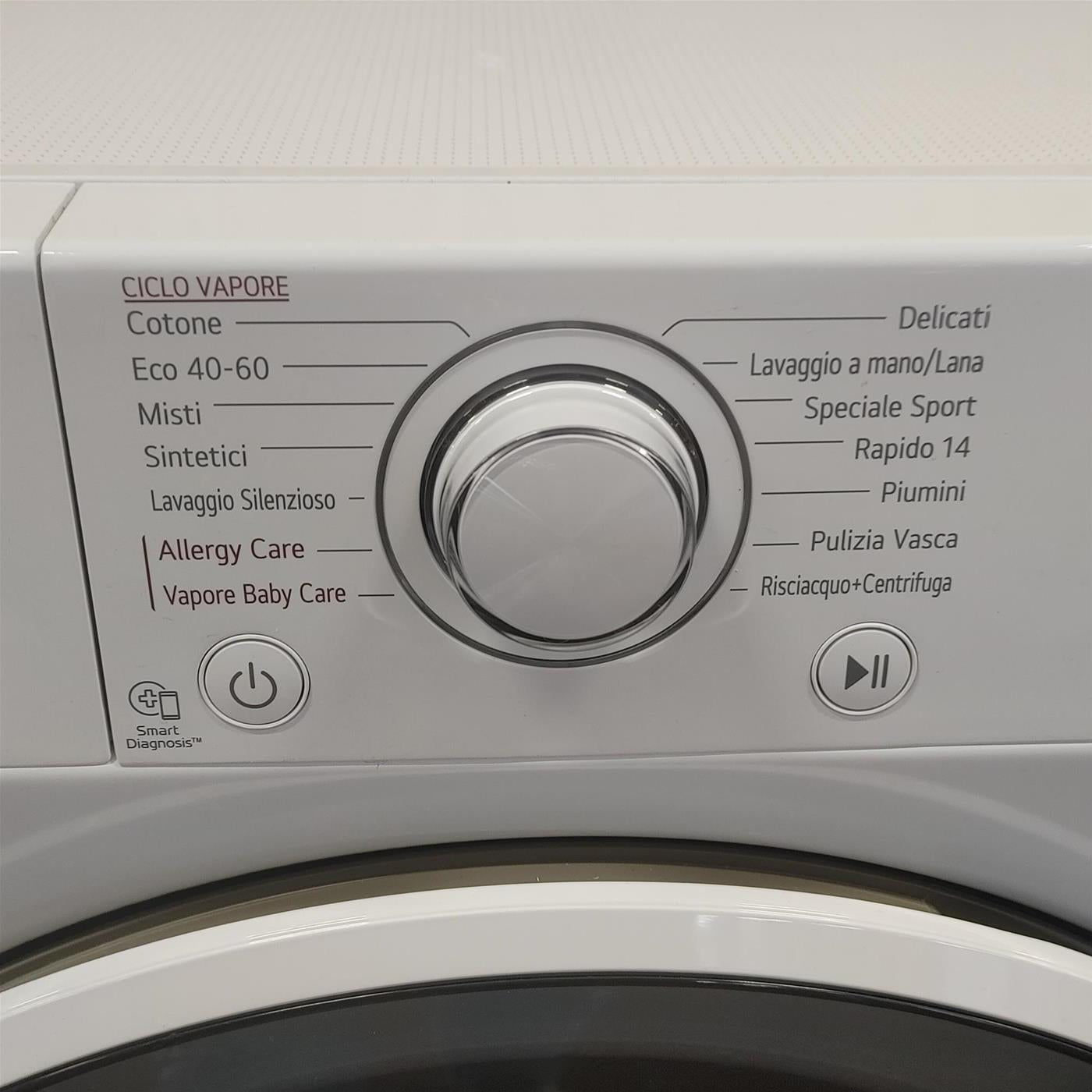 Lavatrice LG F2WV3S7SHE Caricamento frontale 7 kg 1200 Giri/min Bianco