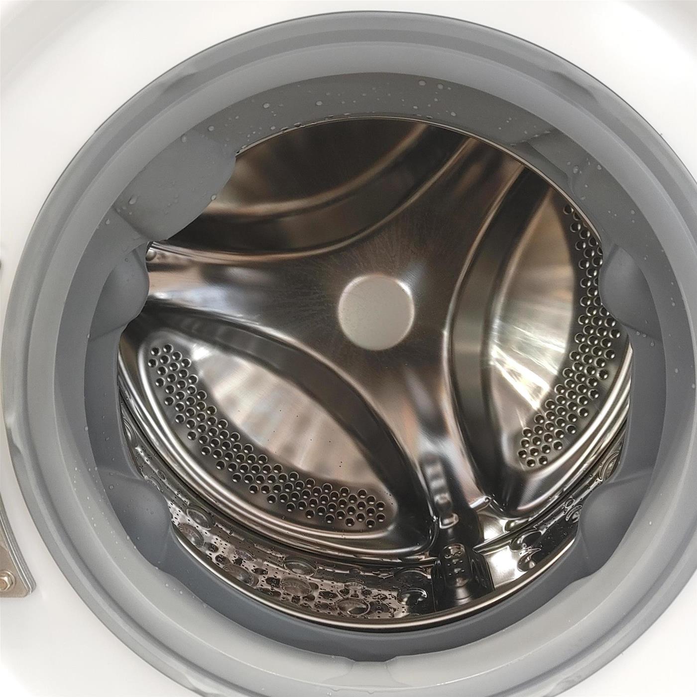 Lavatrice LG F2WV3S7SHE Caricamento frontale 7 kg 1200 Giri/min Bianco