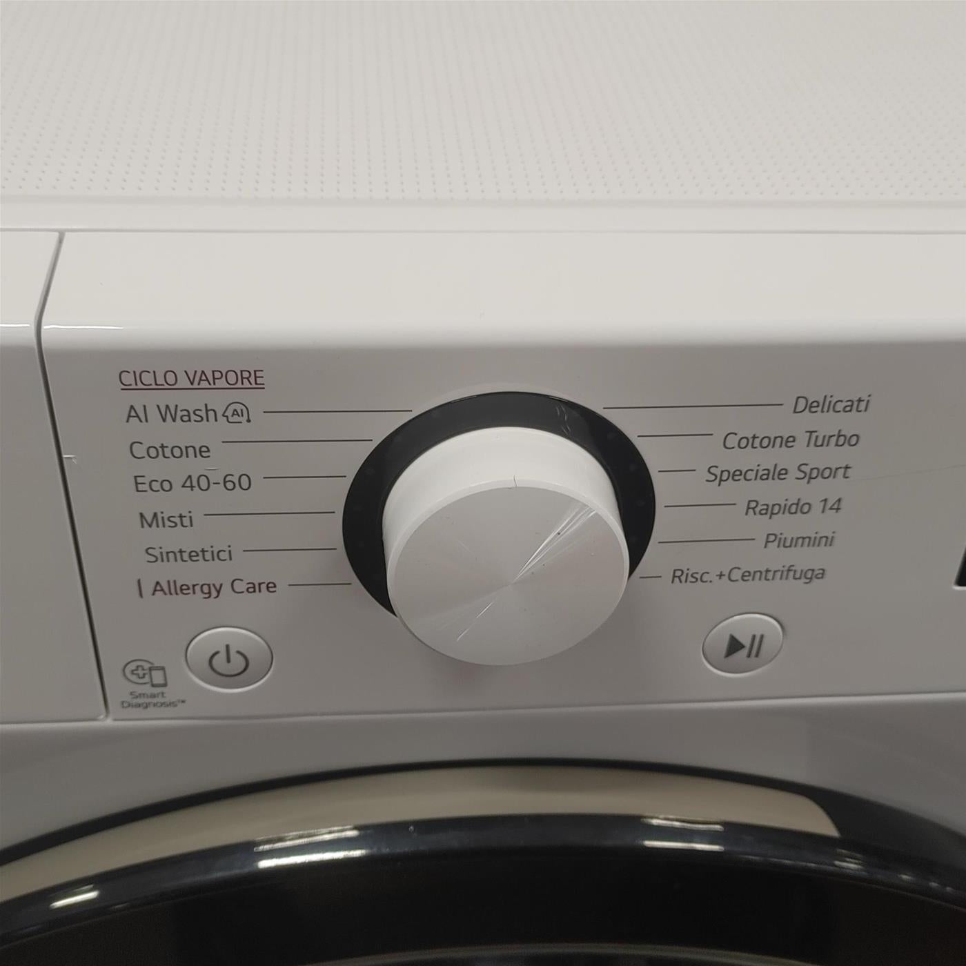 Lavatrice LG F4R3011NSWB Carica frontale 11 kg 1400 Giri/min Bianco