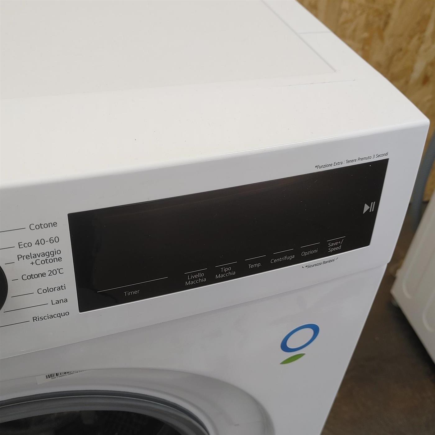 Lavatrice LG F4WM309SAE Carica frontale 9 kg 1400 Giri/min Bianco