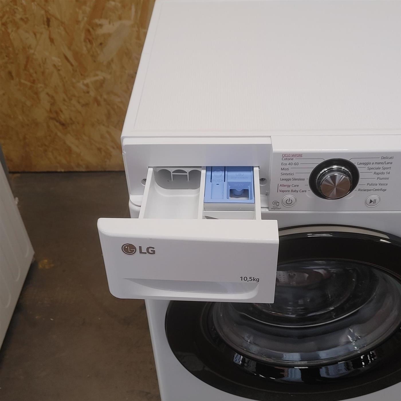 LG F4WV310SAE lavatrice Caricamento frontale 10,5 kg 1400 Giri/min A Bianco