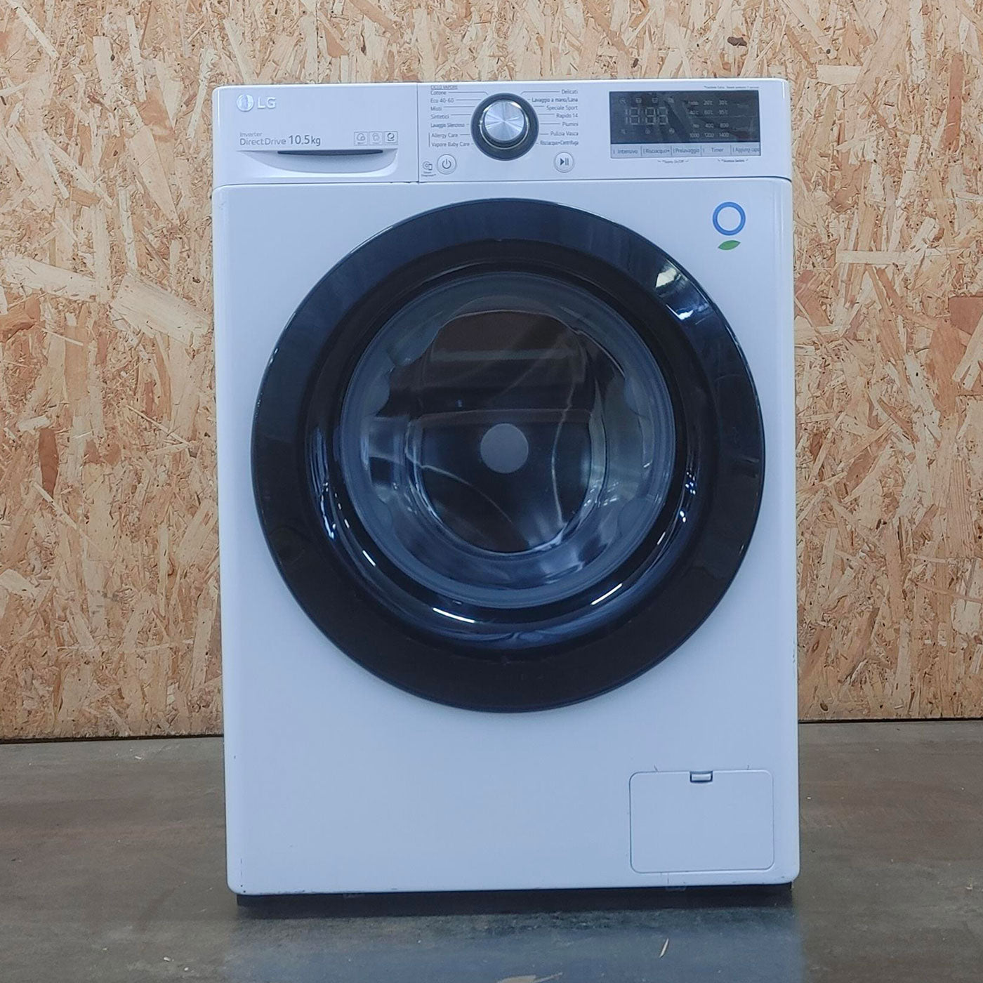 LG F4WV310S4E Lavatrice Intelligente AIDD 10,5kg Vapore 1400 Giri/min Carica frontale Classe B