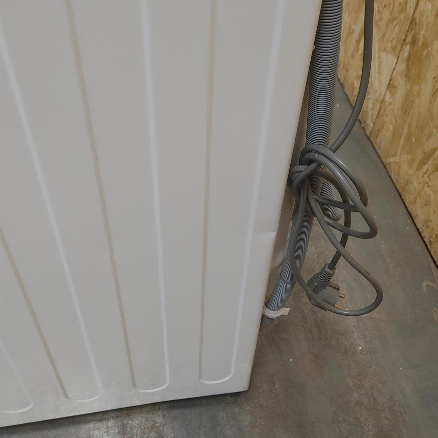 LG F4WV310S4E Lavatrice Intelligente AIDD 10,5kg Vapore 1400 Giri/min Carica frontale Classe B