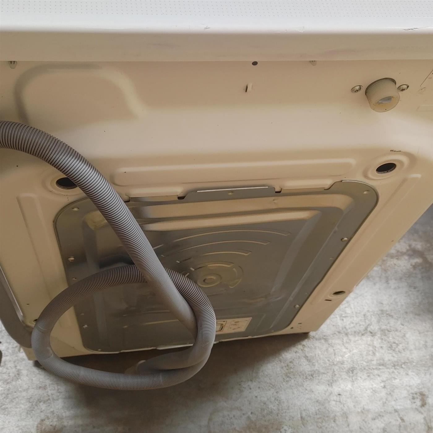 LG F4WV310S4E Lavatrice Intelligente AIDD 10,5kg Vapore 1400 Giri/min Carica frontale Classe B