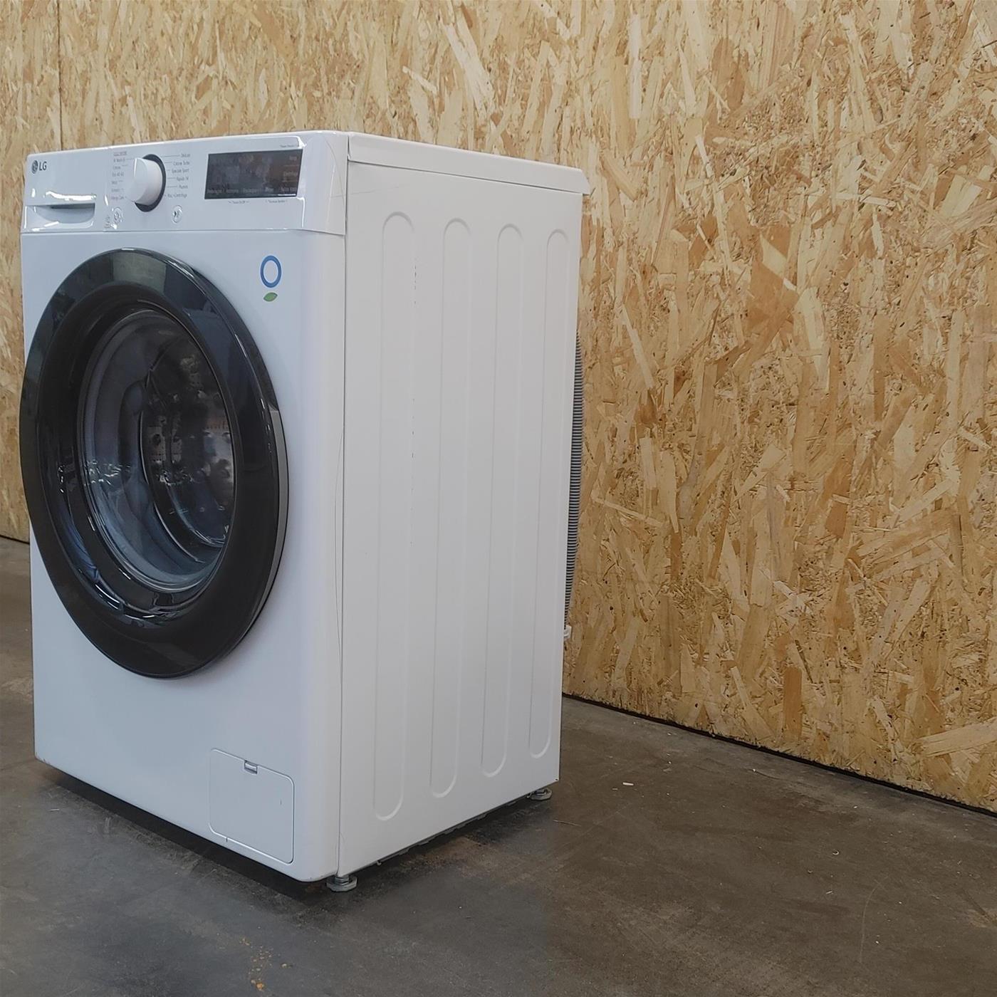 Lavatrice LG F2R3S09NSWB Carica frontale 9 kg 1200 giri Bianco