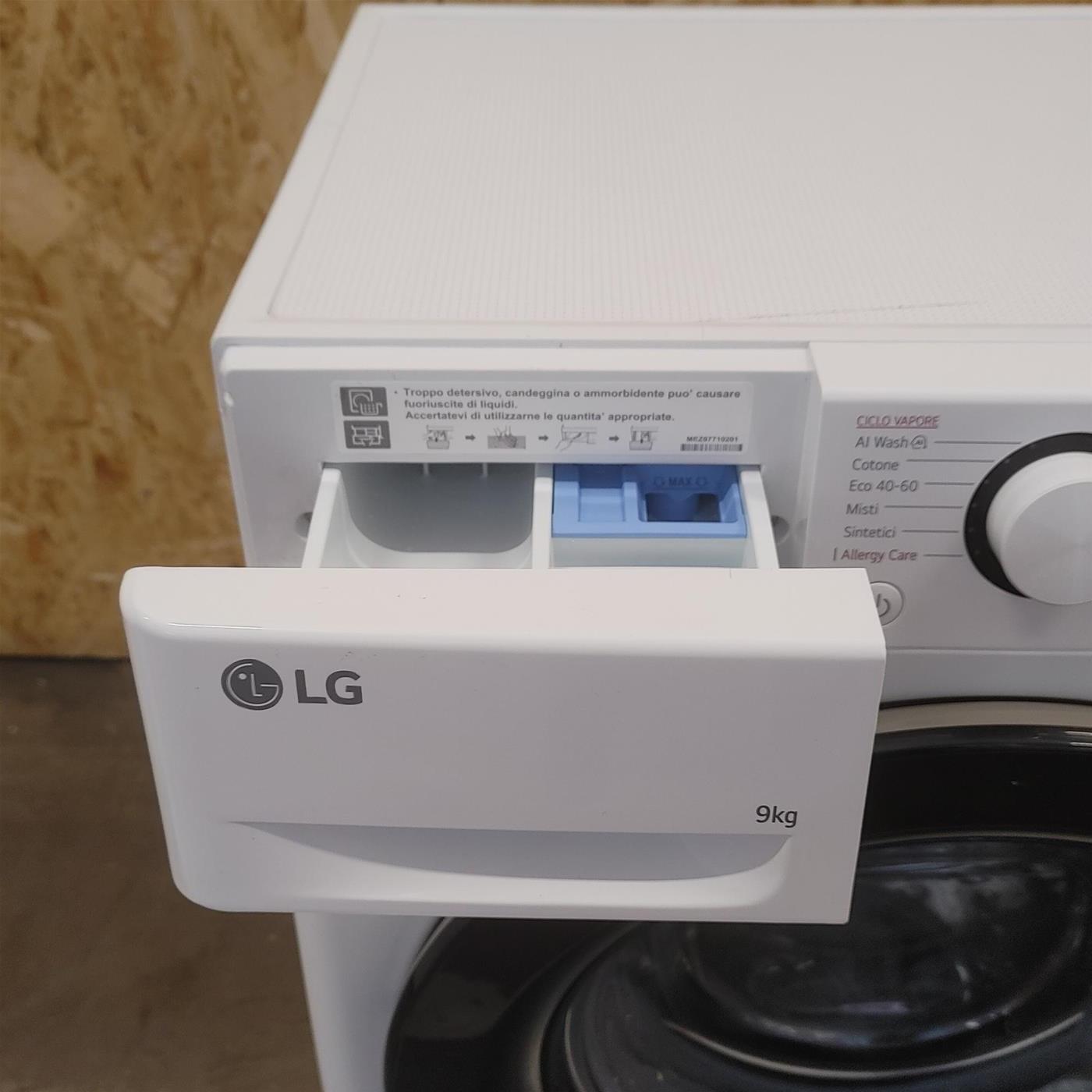 Lavatrice LG F2R3S09NSWB Carica frontale 9 kg 1200 giri Bianco