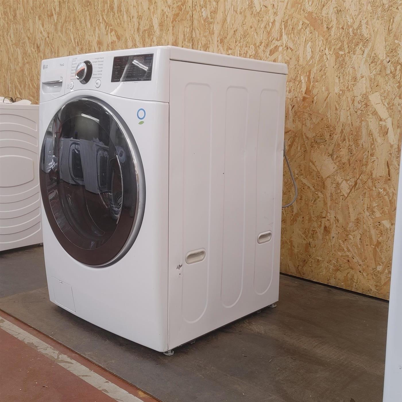 Lavatrice LG F1P1CY2W Carica frontale 17 kg 1100 Giri/min Bianco