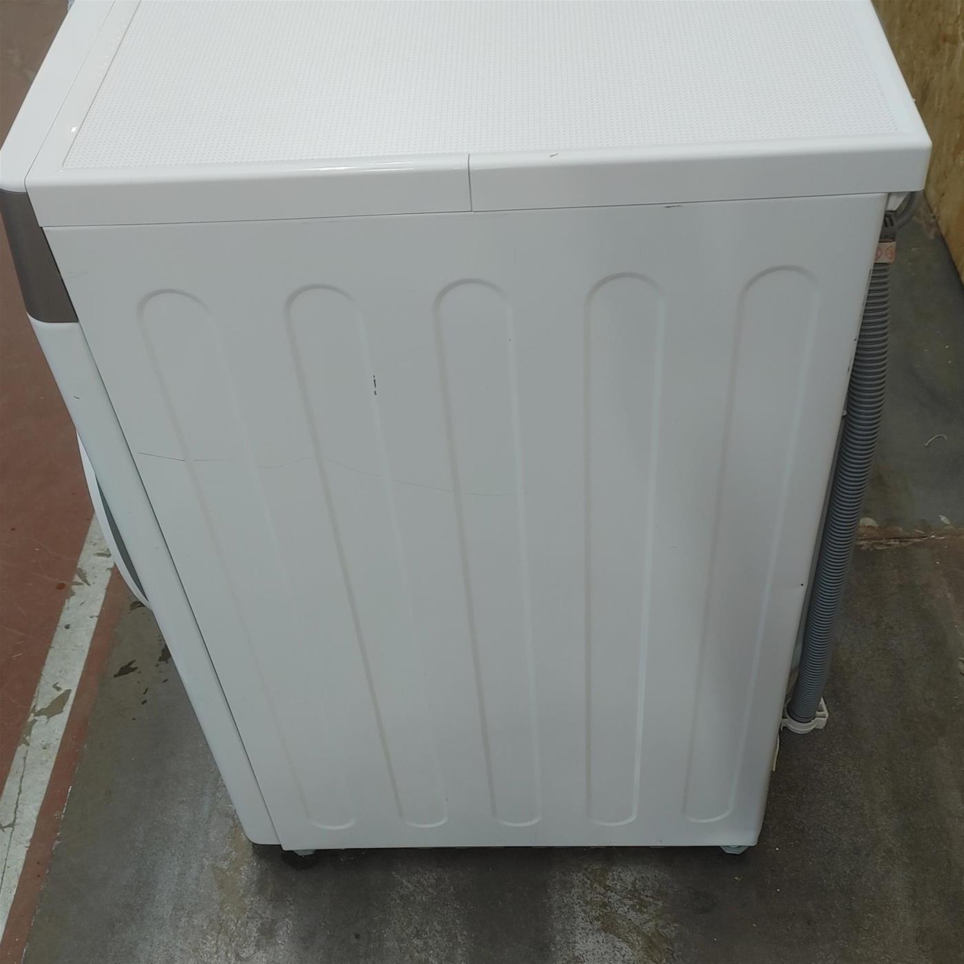 Lavatrice LG F2R3S08NSWB Carica frontale 8 kg 1200 giri Bianco